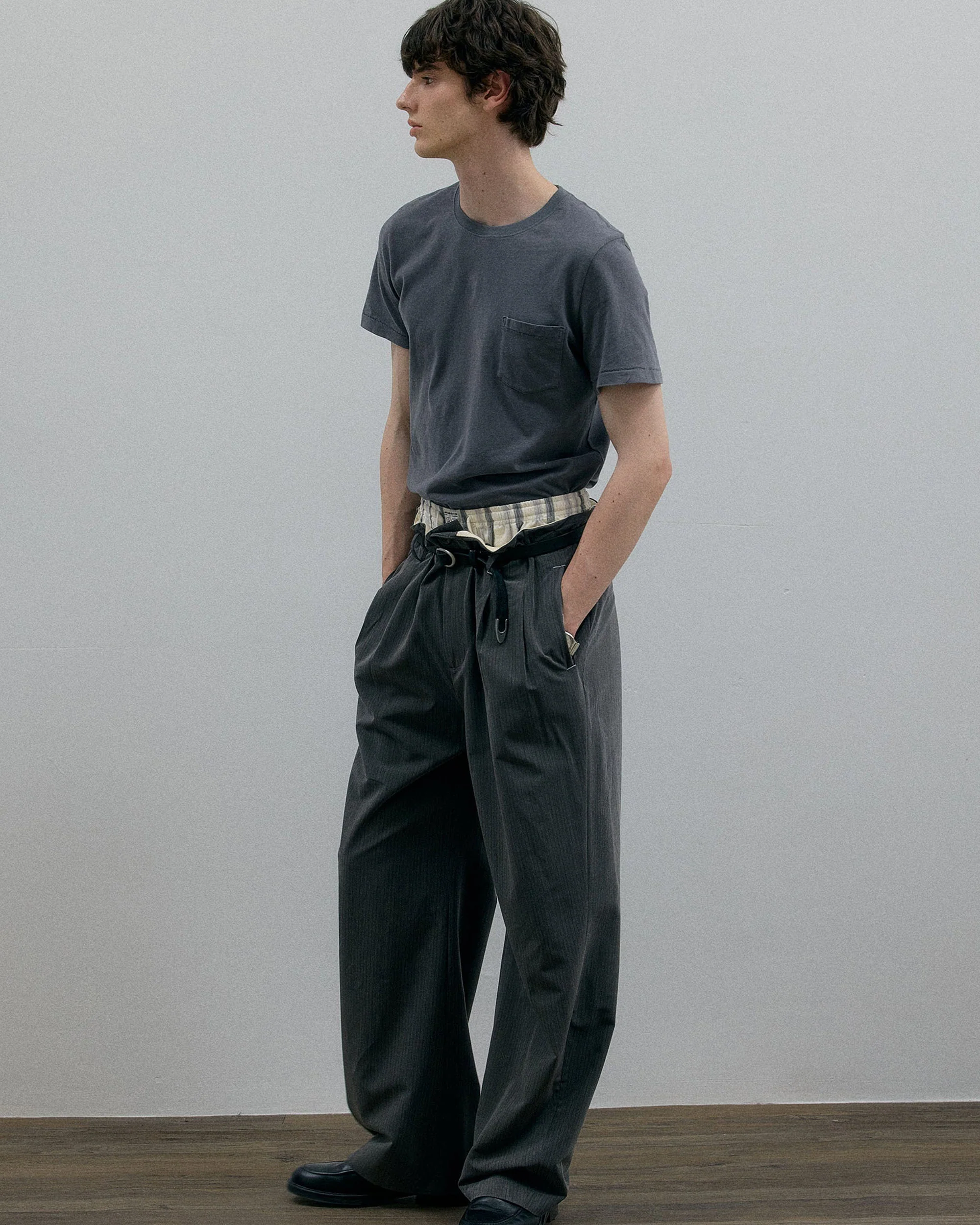 011 - Old Time Wardrobe Wrinkled Pocket T-Shirt - Image 2