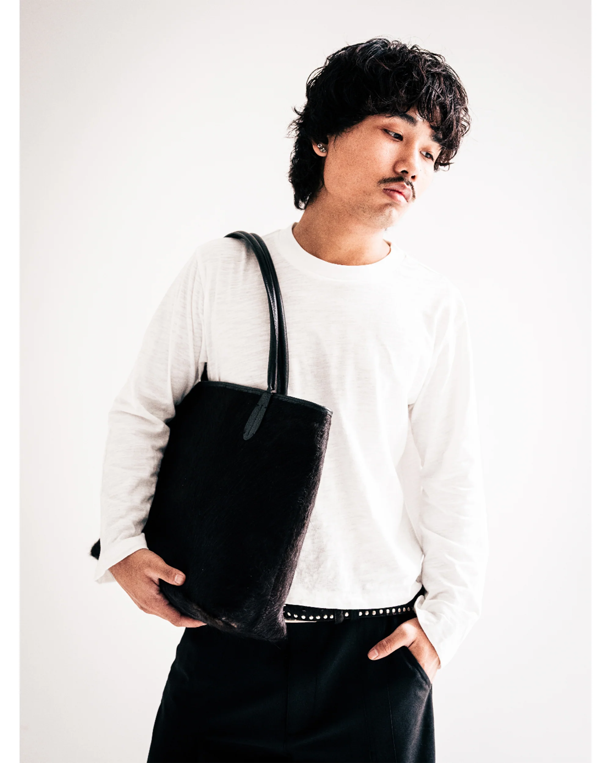 Authentic Cowhide Tote Bag - Black - Image 2