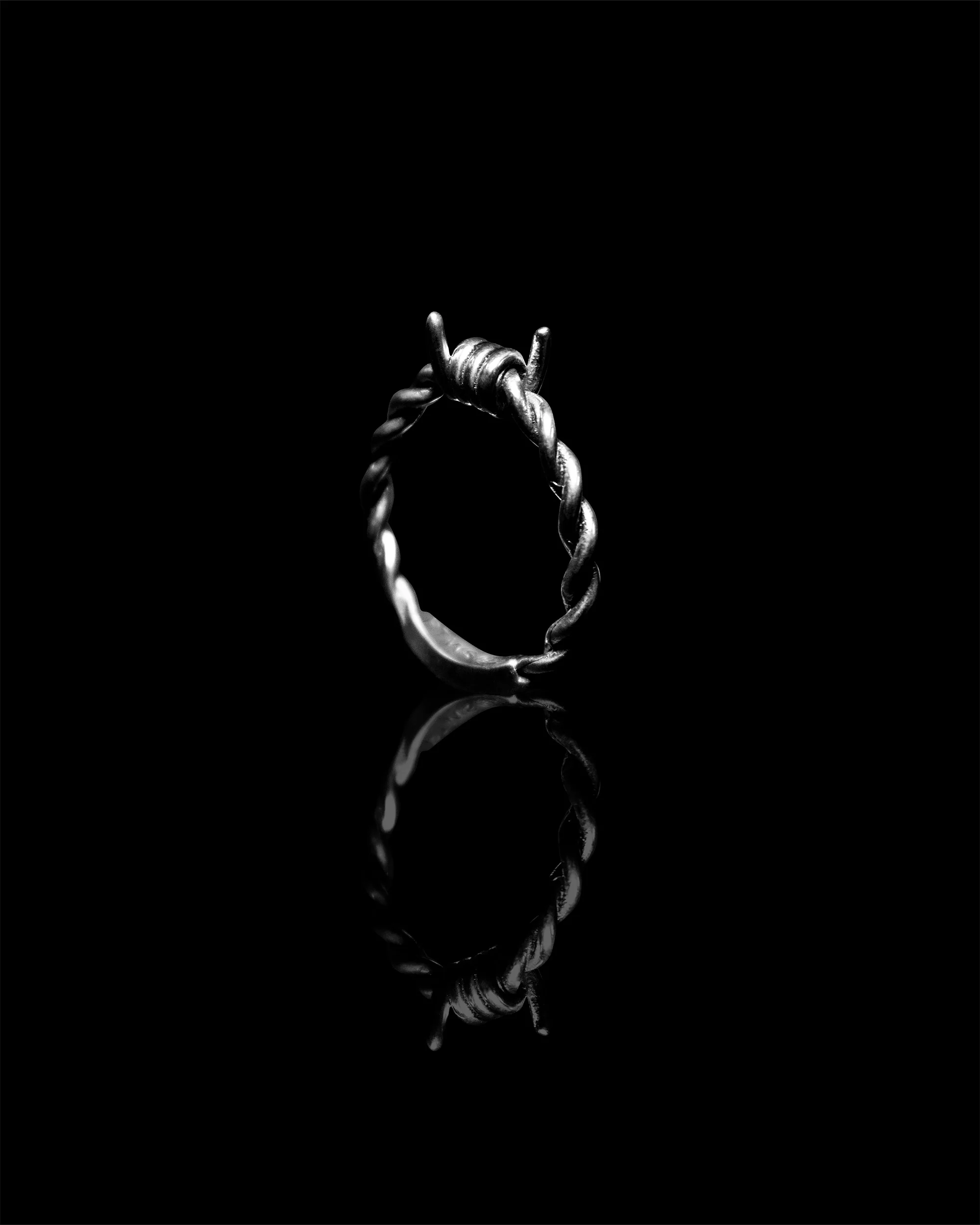 BARBED RING