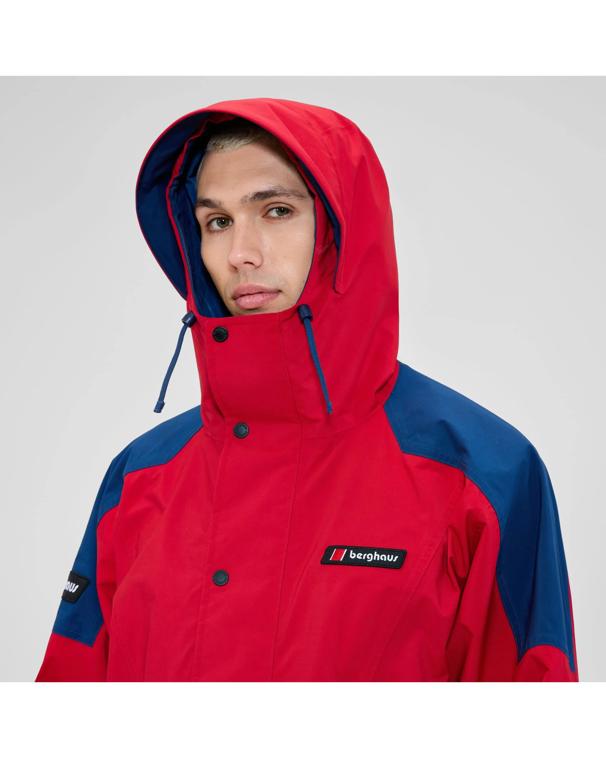 Berghaus Meru 95 GTX Jacket - Definitely Red/Navy - Image 4