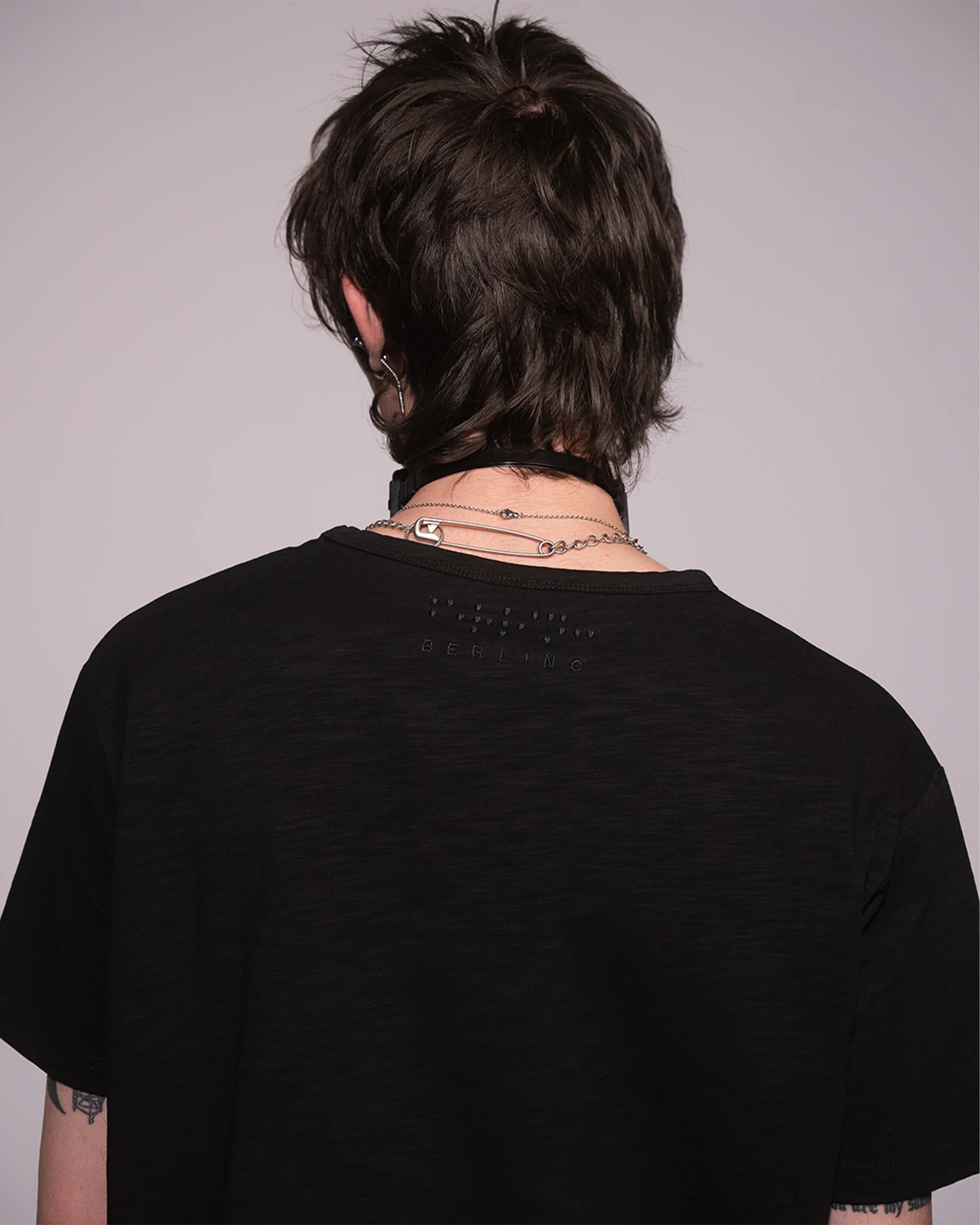 BLACK SLUB TSHIRT - Image 4