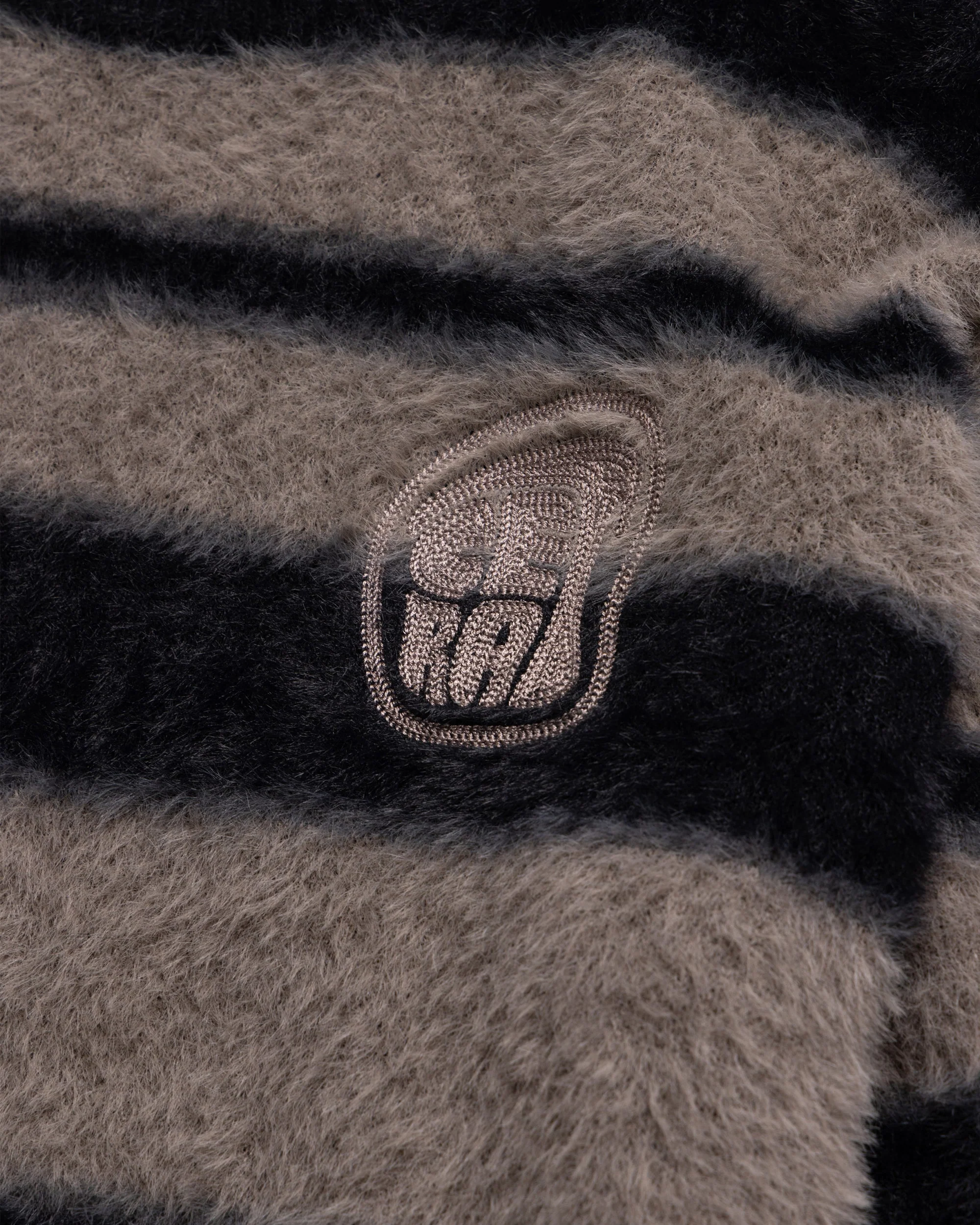 BLACK STRIPE KNITTED SWEATER - Image 4