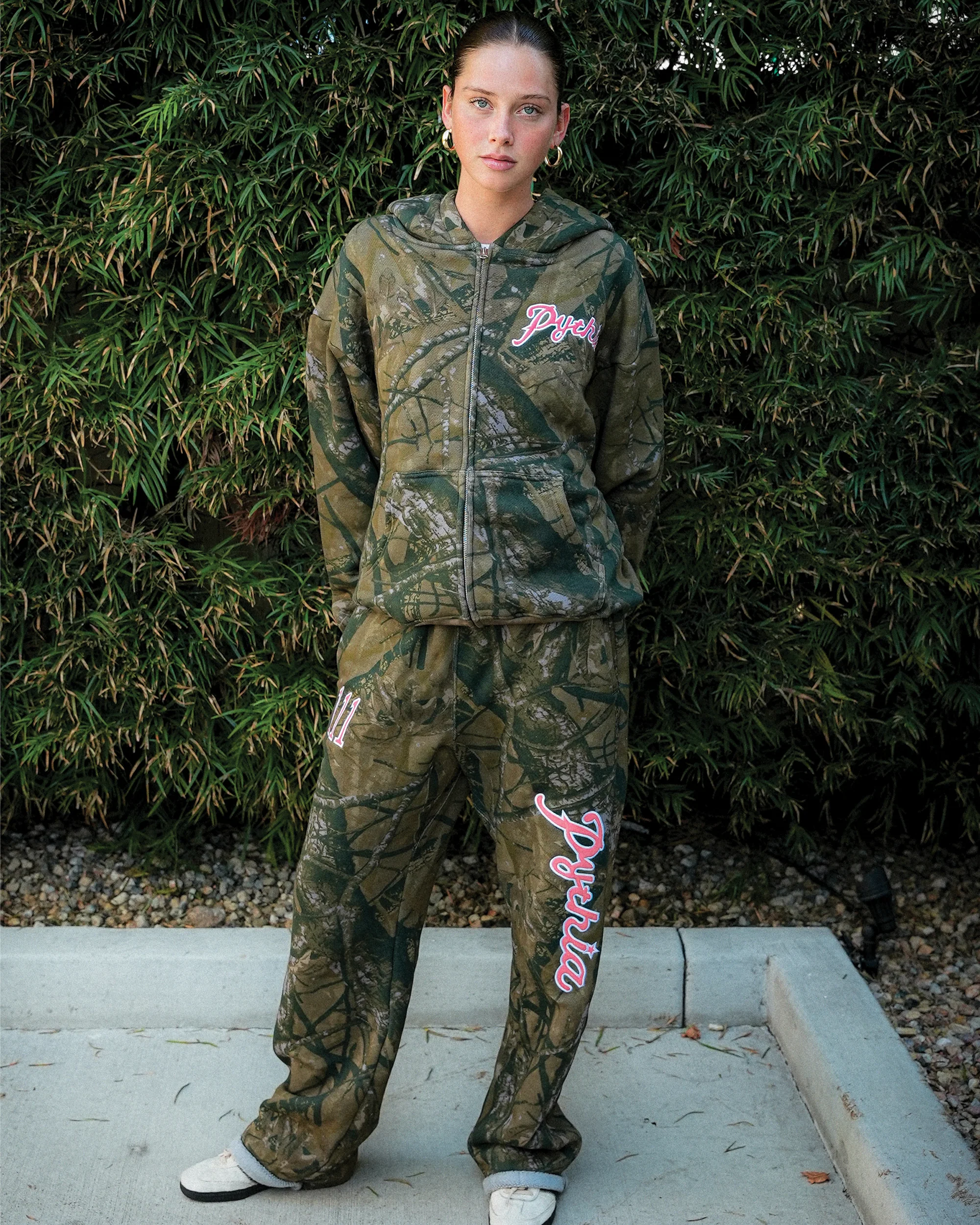 CAMO 111 ZIP HOODIE - PINK - Image 3