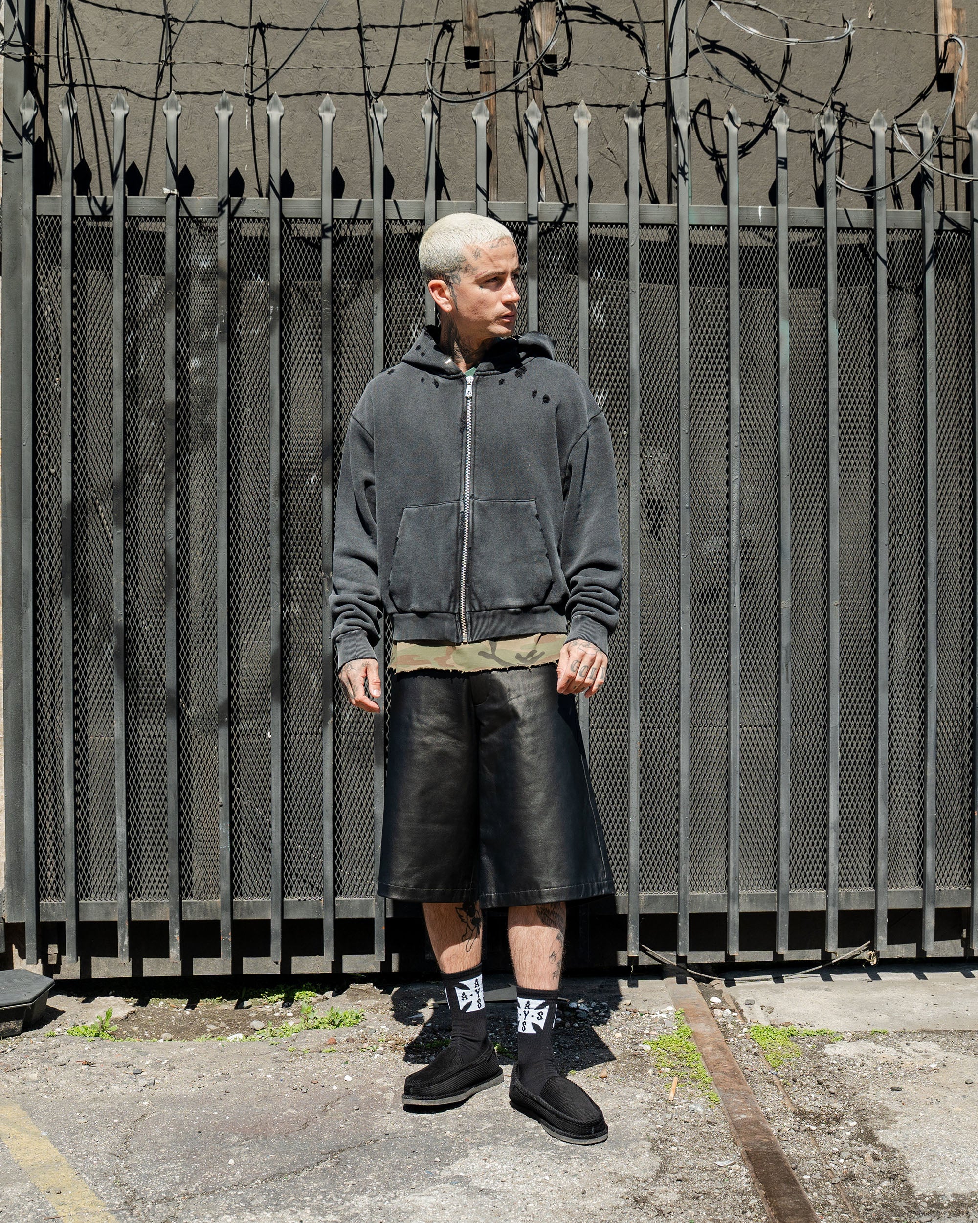 CROPPED VINTAGE ZIP HOODIE - Image 3