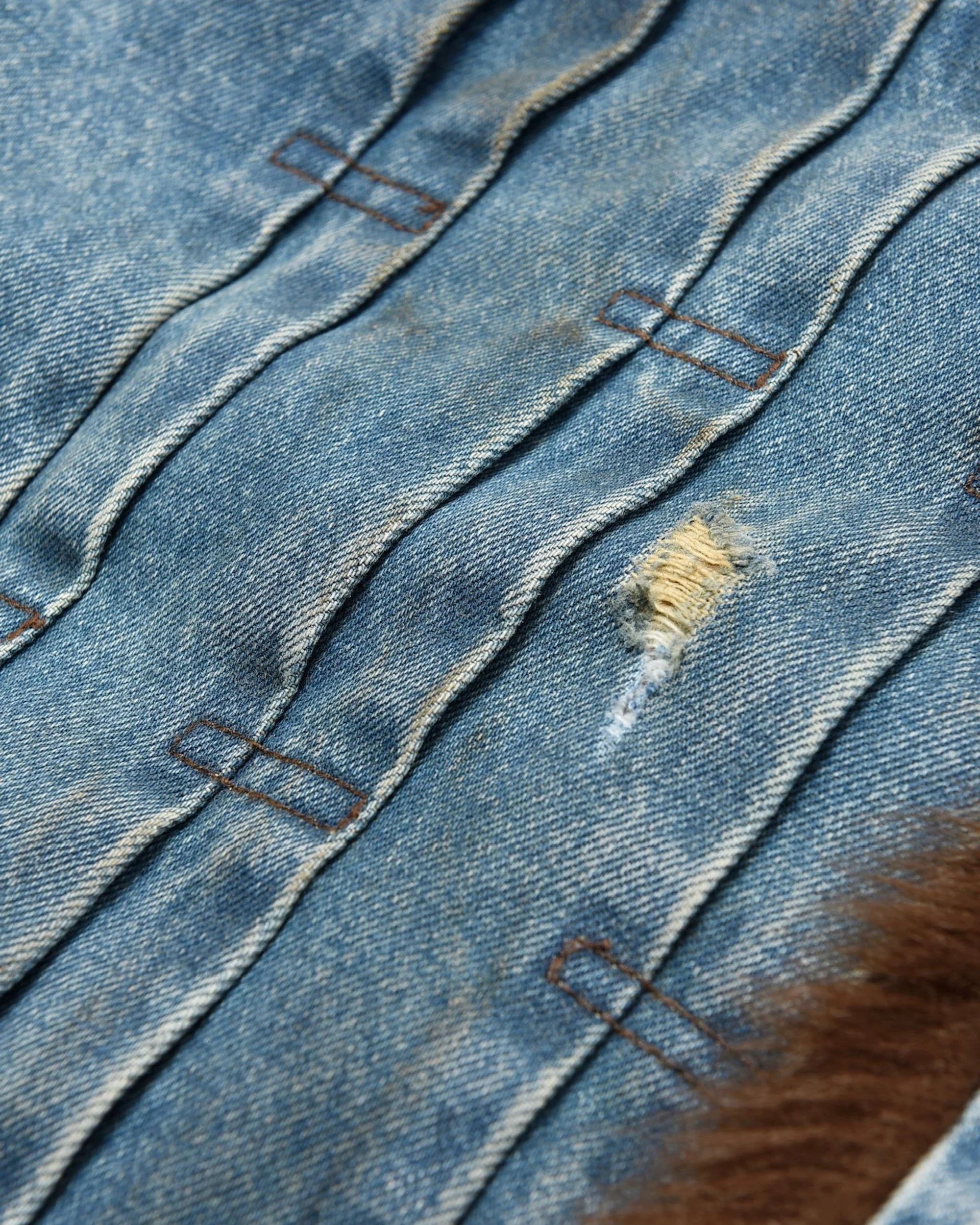 Dirty-Washed Furry Denim Jacket - Image 15