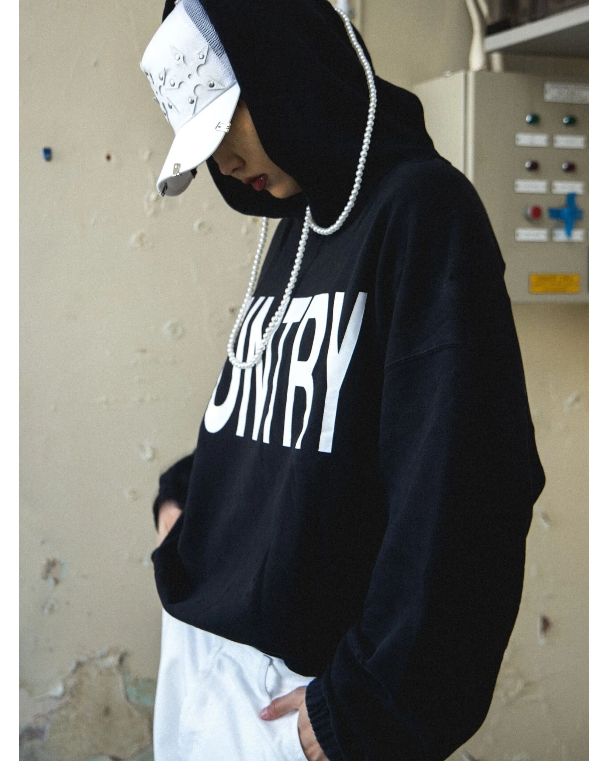 DISTRESSED CUNTRY HOODIE - Image 4