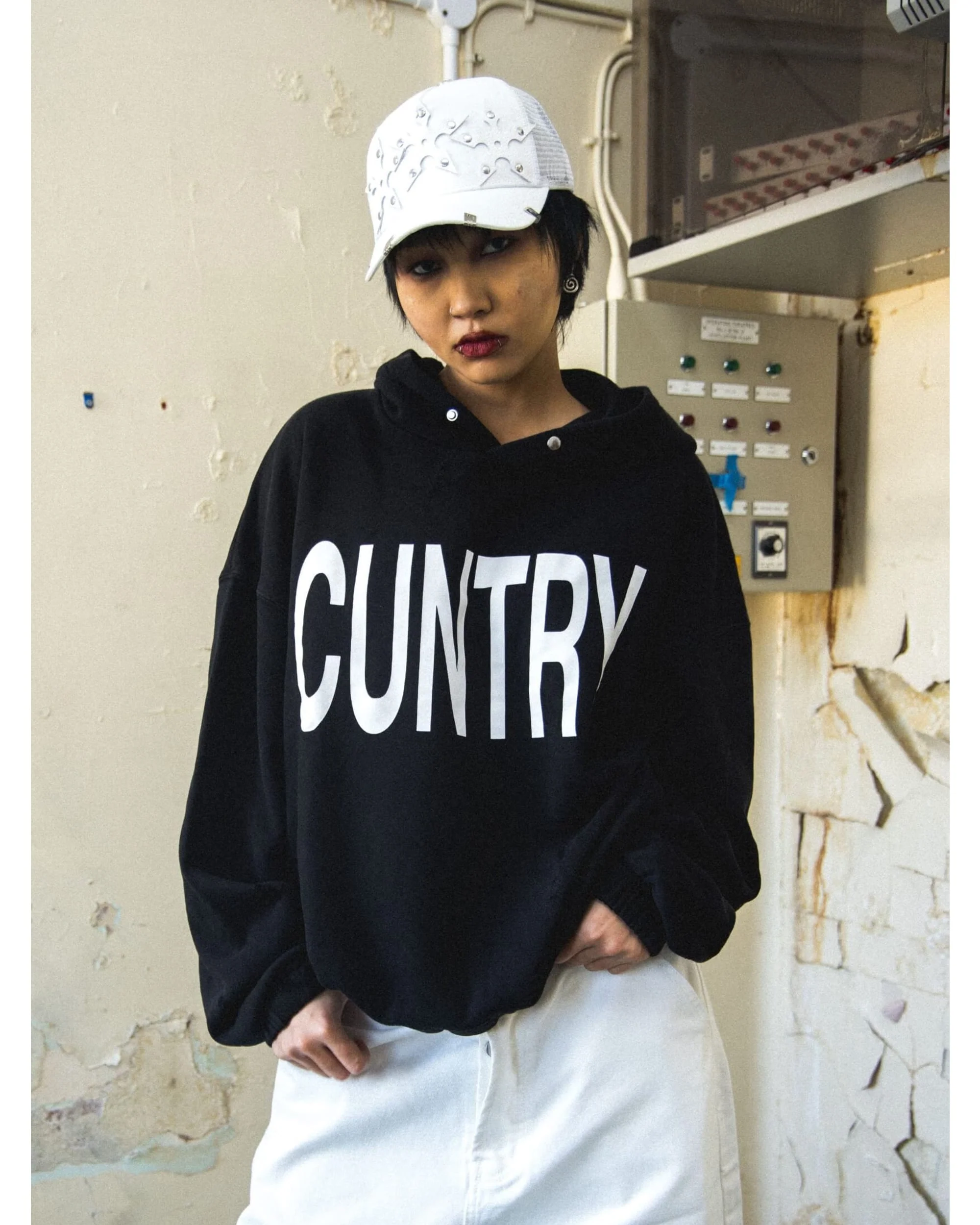 DISTRESSED CUNTRY HOODIE - Image 7