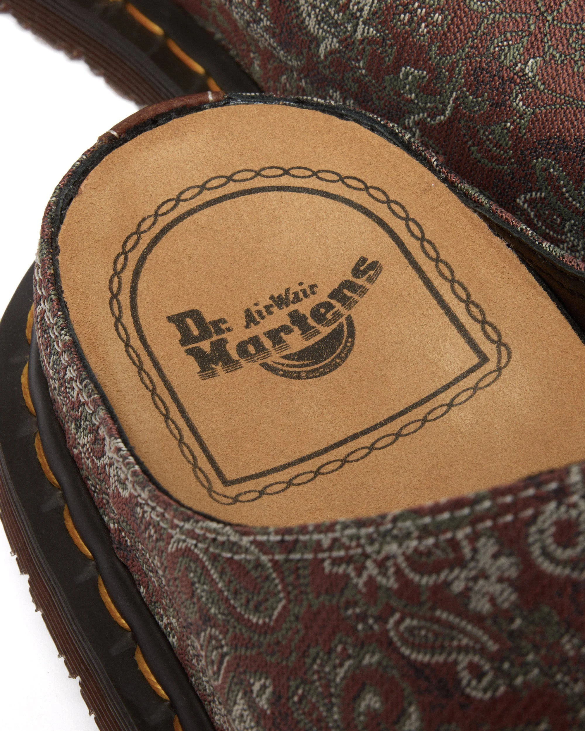 DR. MARTENS JACQUARD SAN MULE RED - Image 10