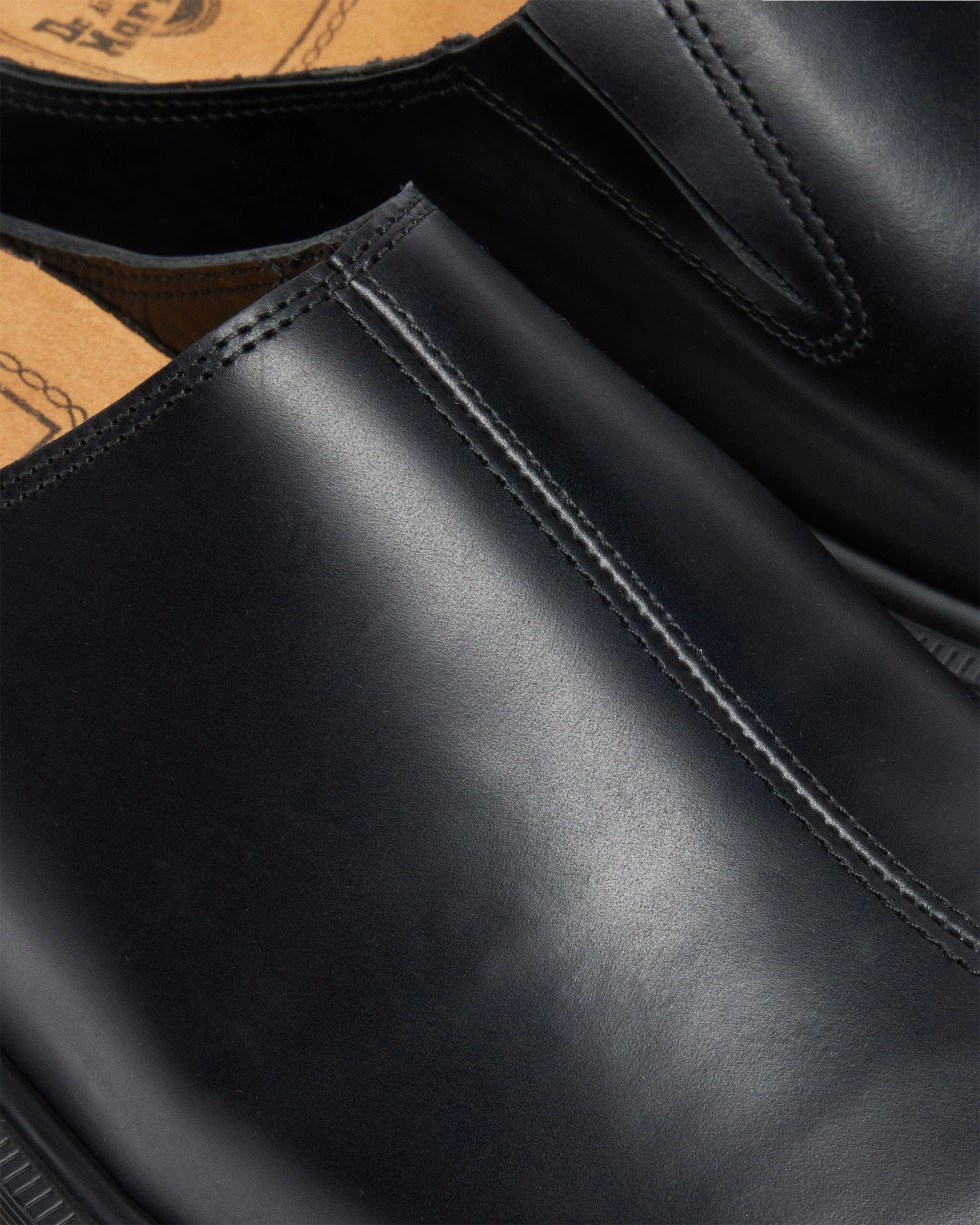 DR. MARTENS JACQUARD SAN MULE SOLID BLACK - Image 8