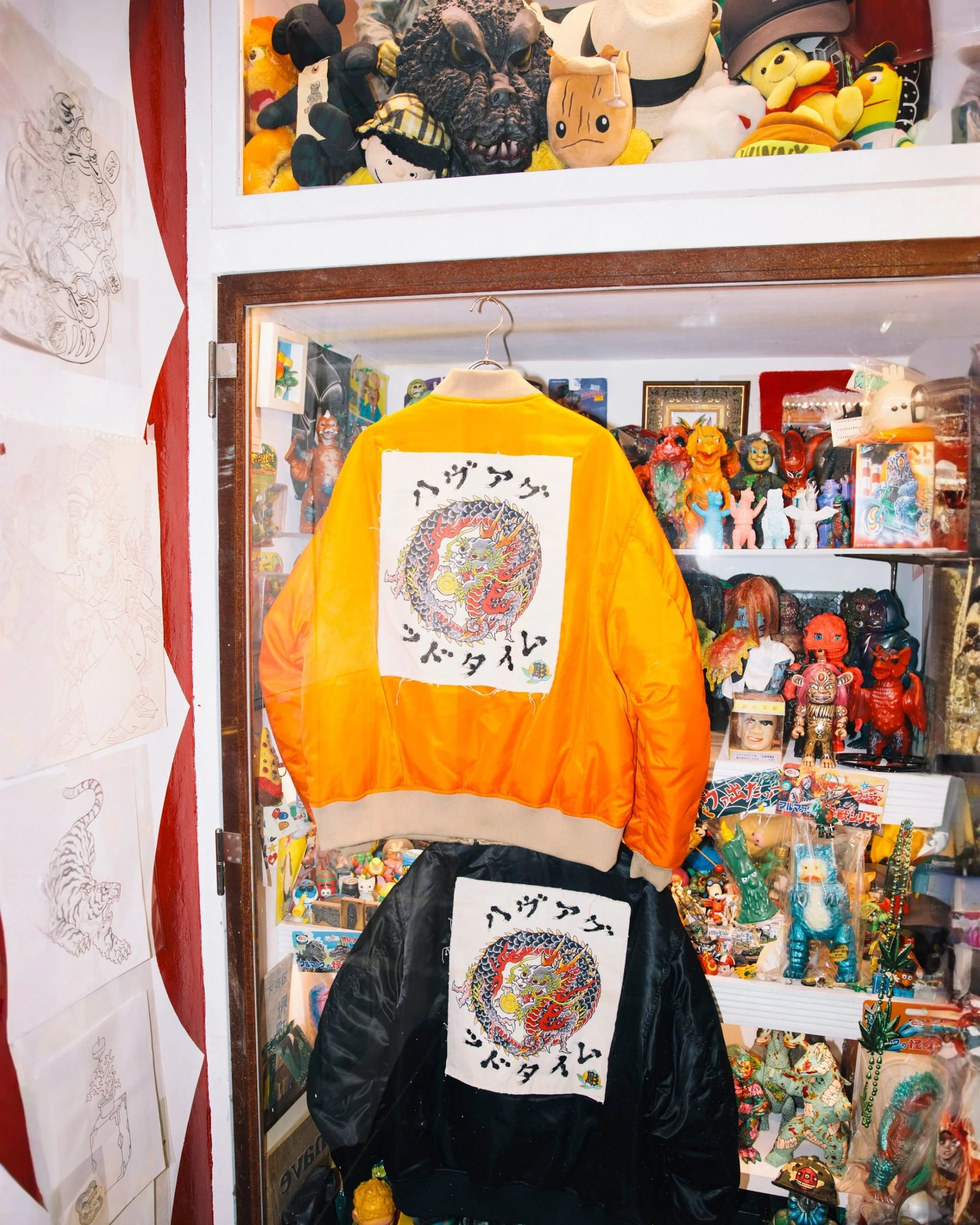 DRAGON CIRCLE REVERSINLE MA-1 JACKET BEIGE - Image 2