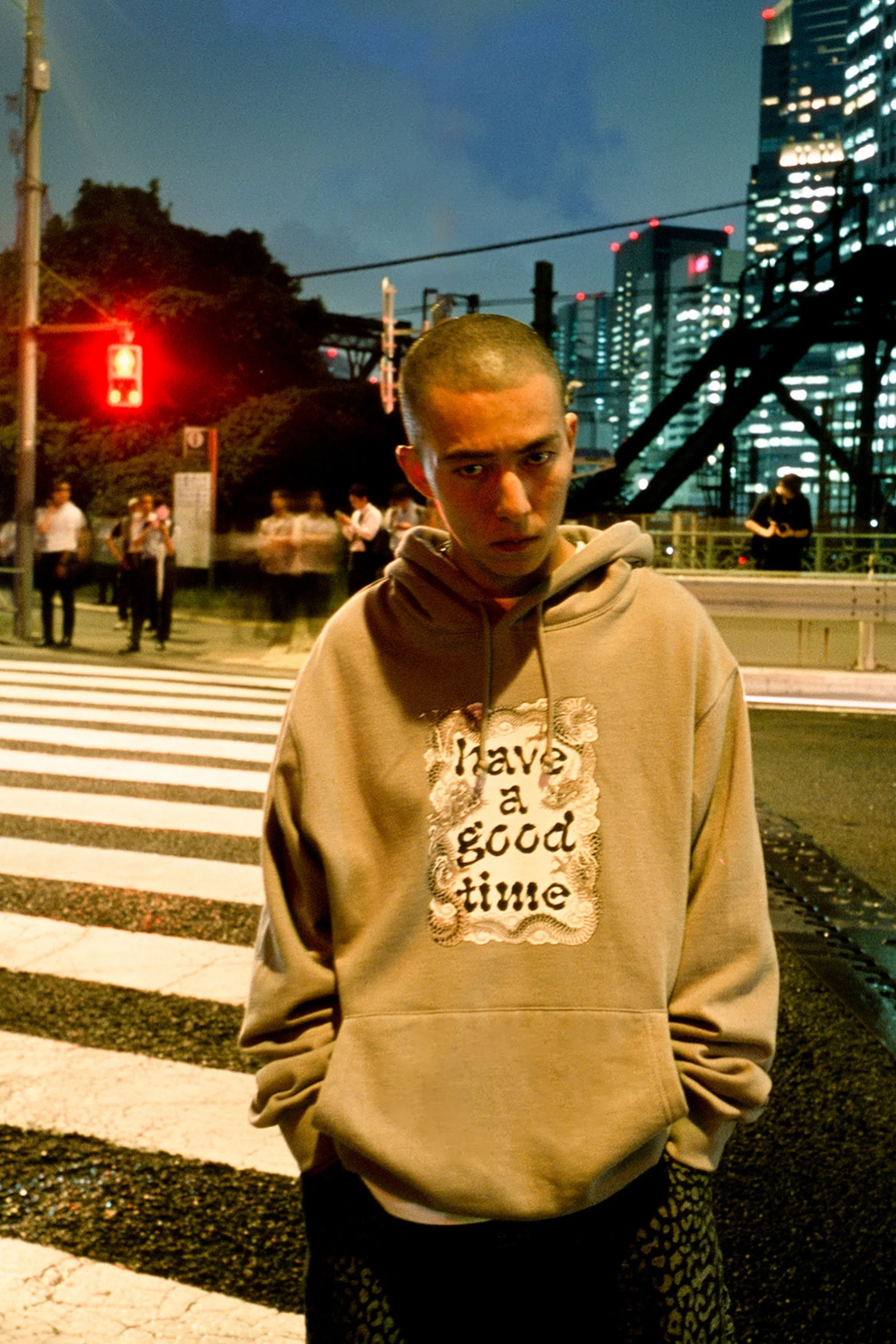 DRAGON FRAME PULLOVER HOODIE FL - GREIGE - Image 8