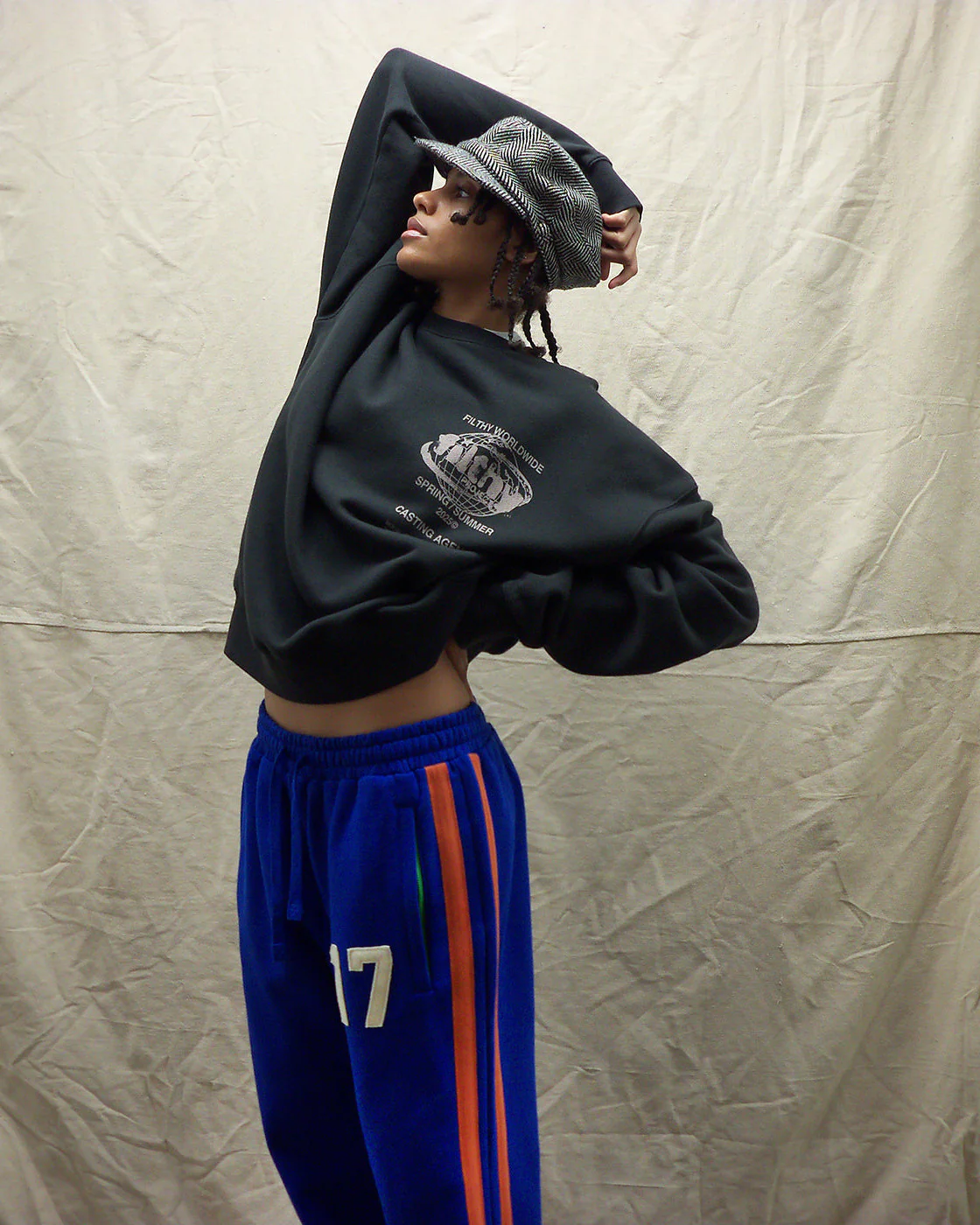 filthy® casting sweatshirt (faded black) - Image 2