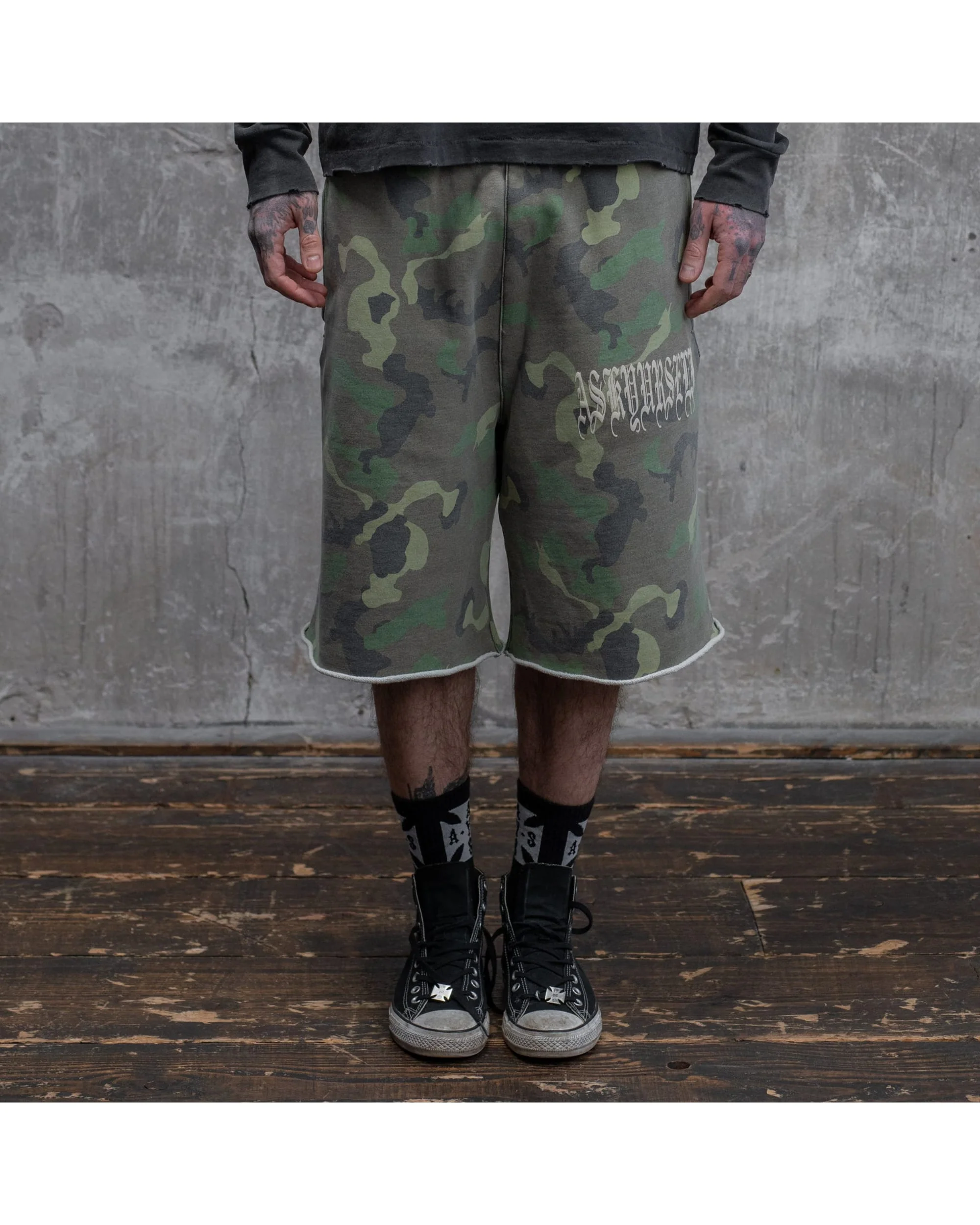 GOTH VINTAGE BAGGY FLEECE SHORTS - Image 2