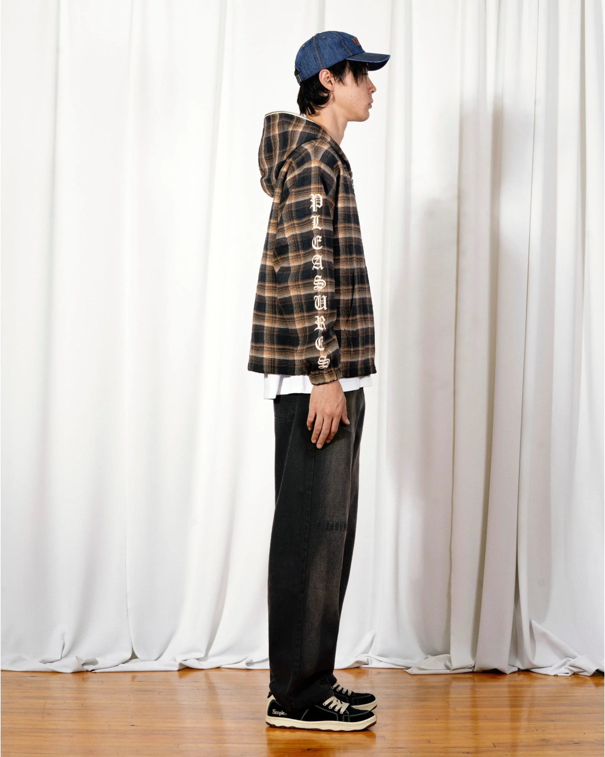 GROOVE ZIP PONCHO HOODIE - Image 4