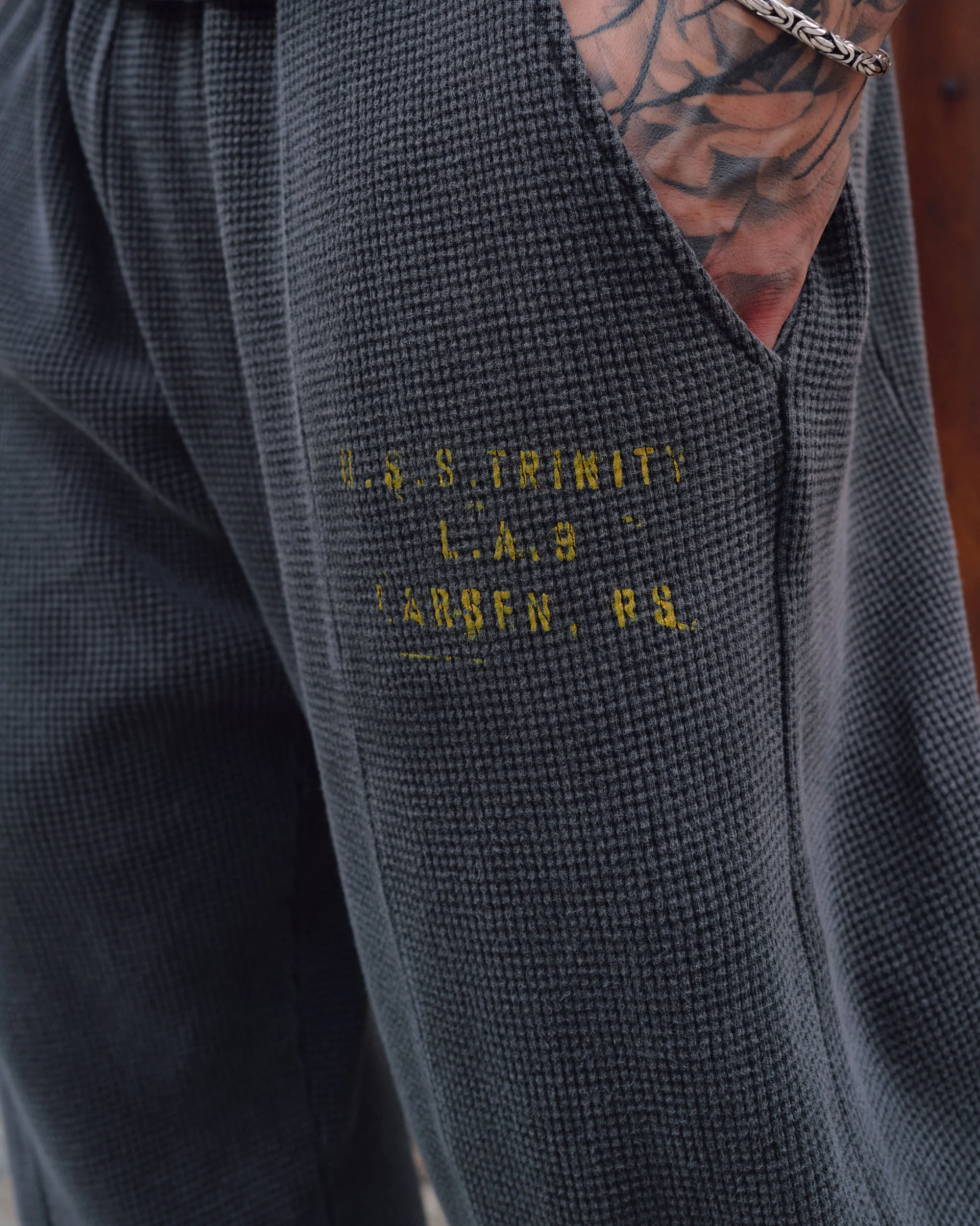 Heavyweight Waffle Sweatpants - Vintage Black - Image 5