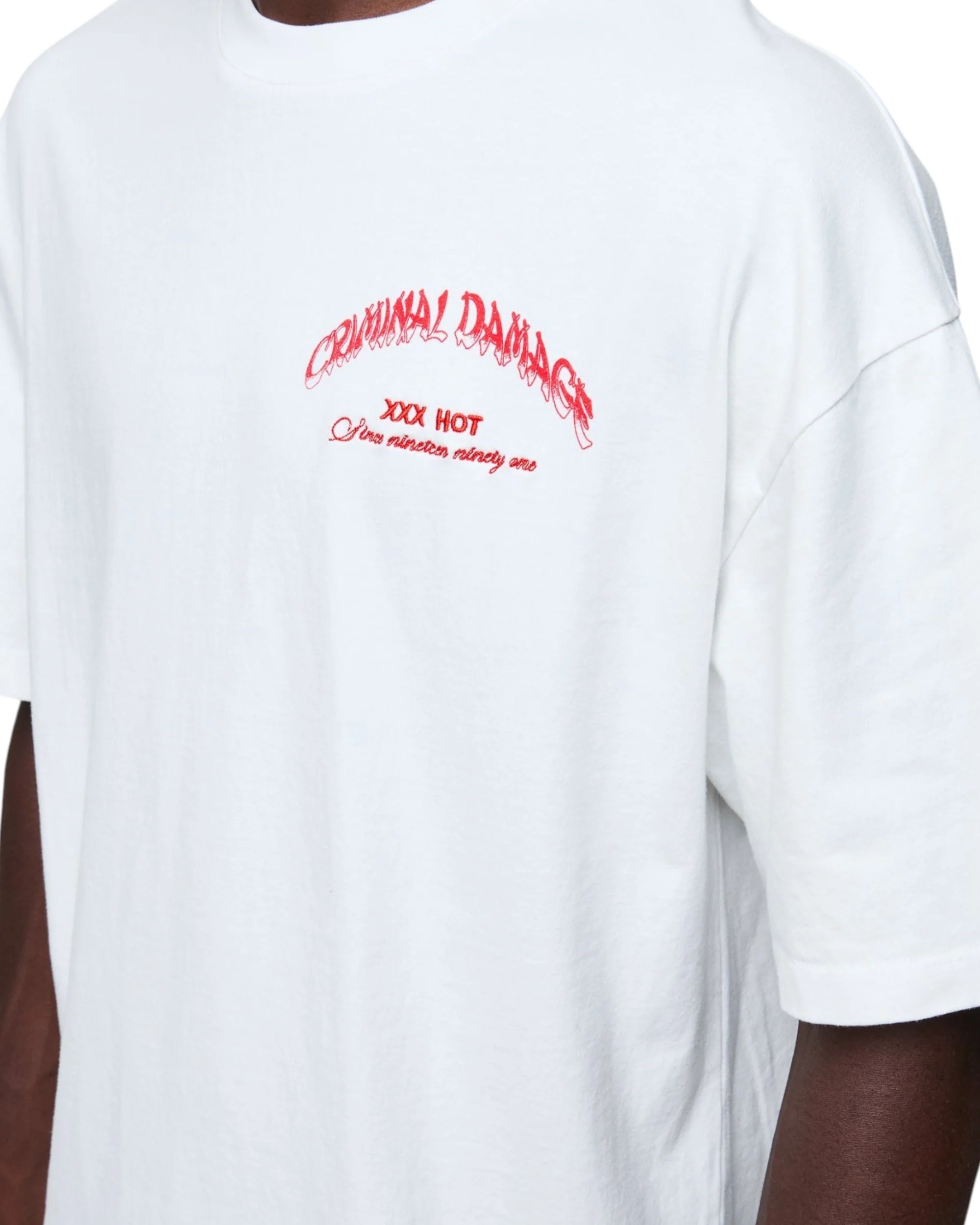 HOT WINGS T-SHIRT - Image 9