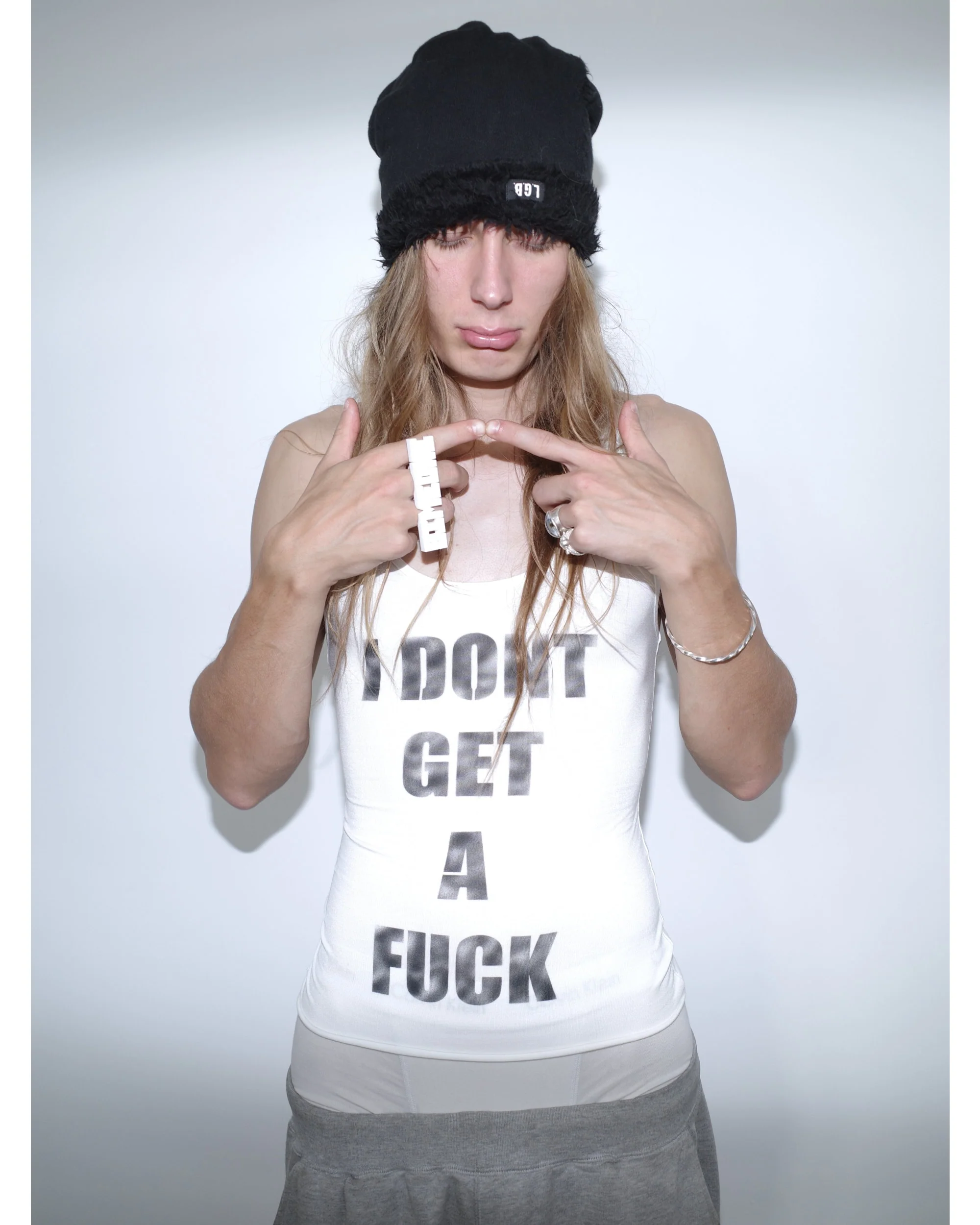 I DONT GIVE/GET A FUCK Spray Tank Top - Image 18