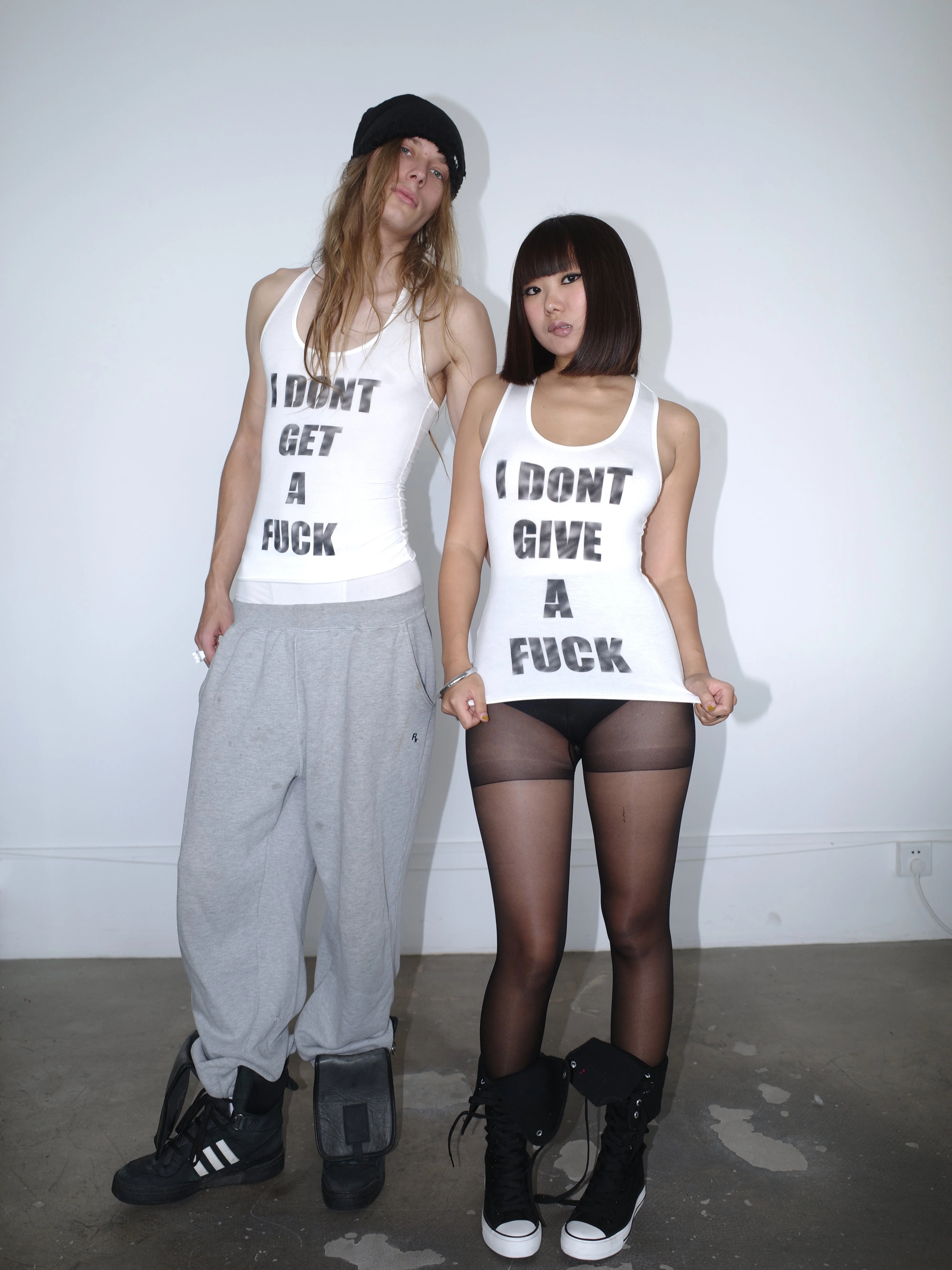I DONT GIVE/GET A FUCK Spray Tank Top - Image 34