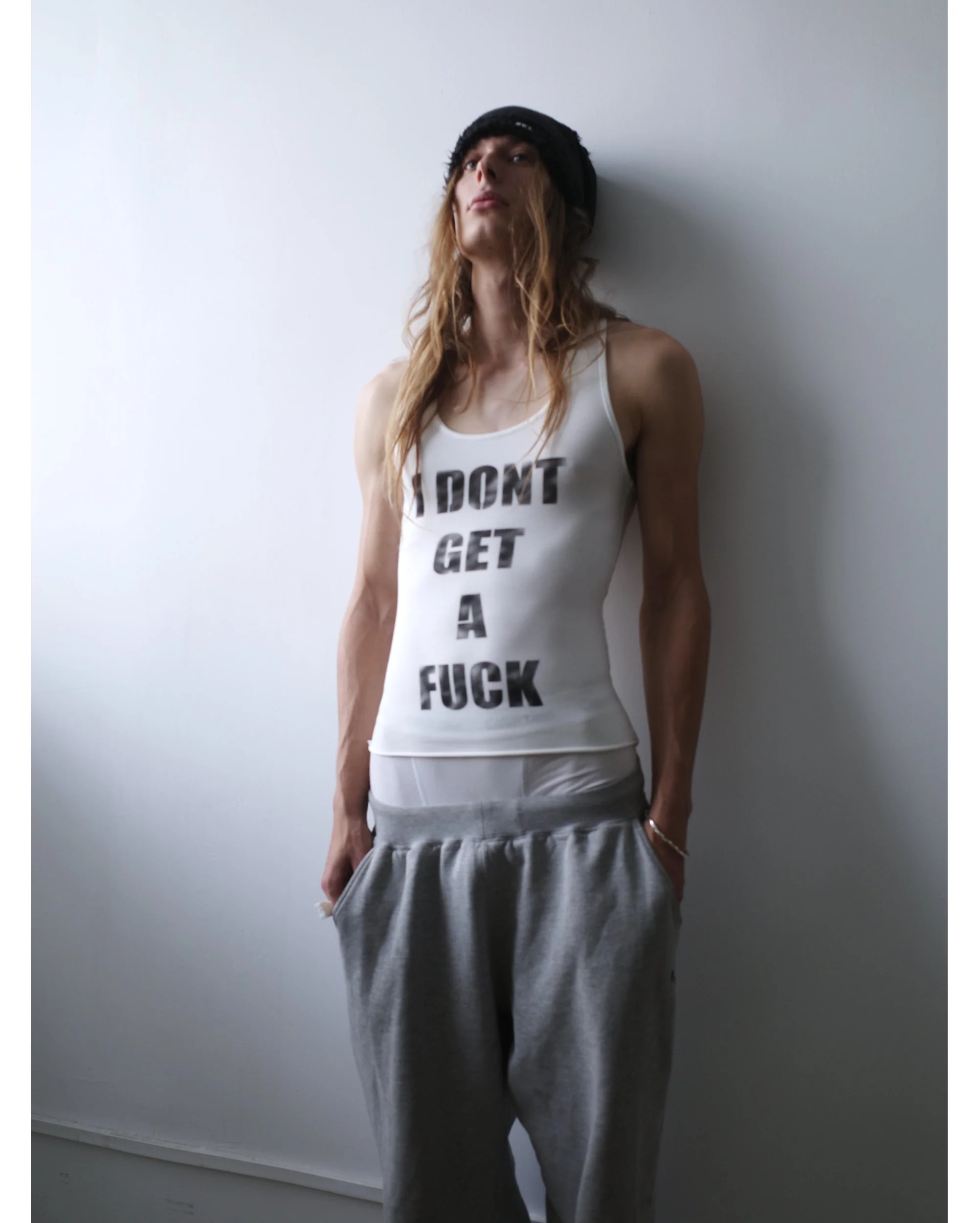 I DONT GIVE/GET A FUCK Spray Tank Top - Image 9