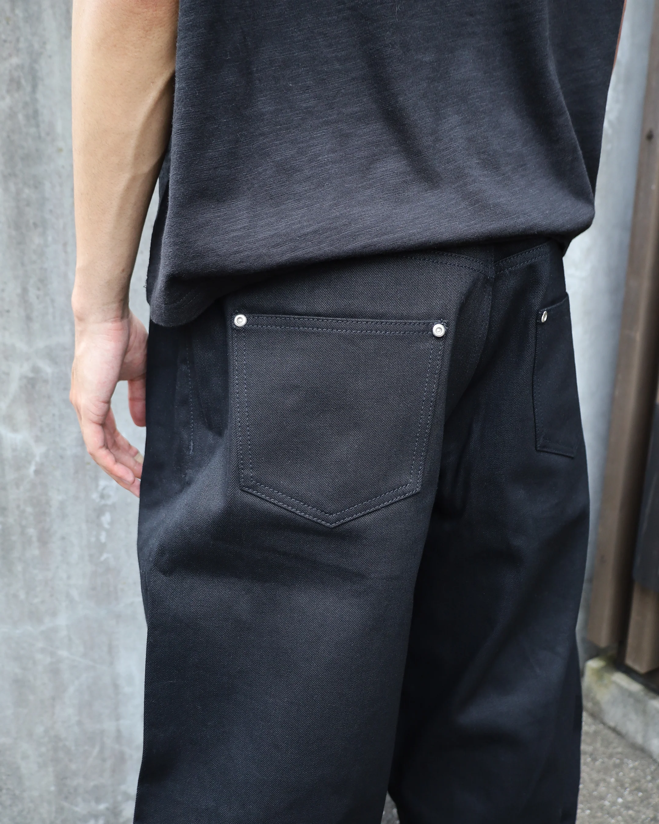 Japanese Selvedge Matte Black Baggy Jeans - Image 6