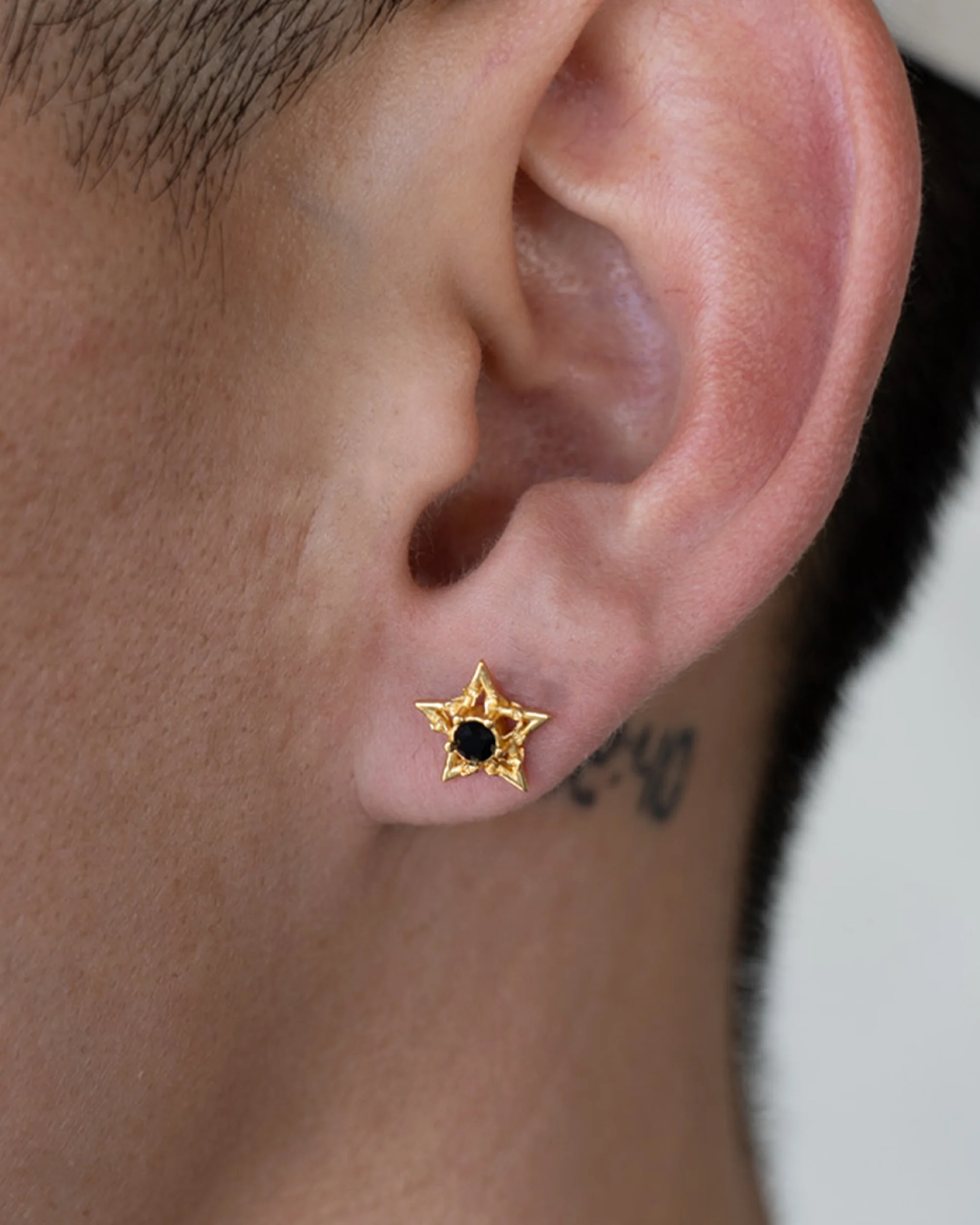 JET BLACK GOLD BARBWIRE STAR EARRINGS - Image 2