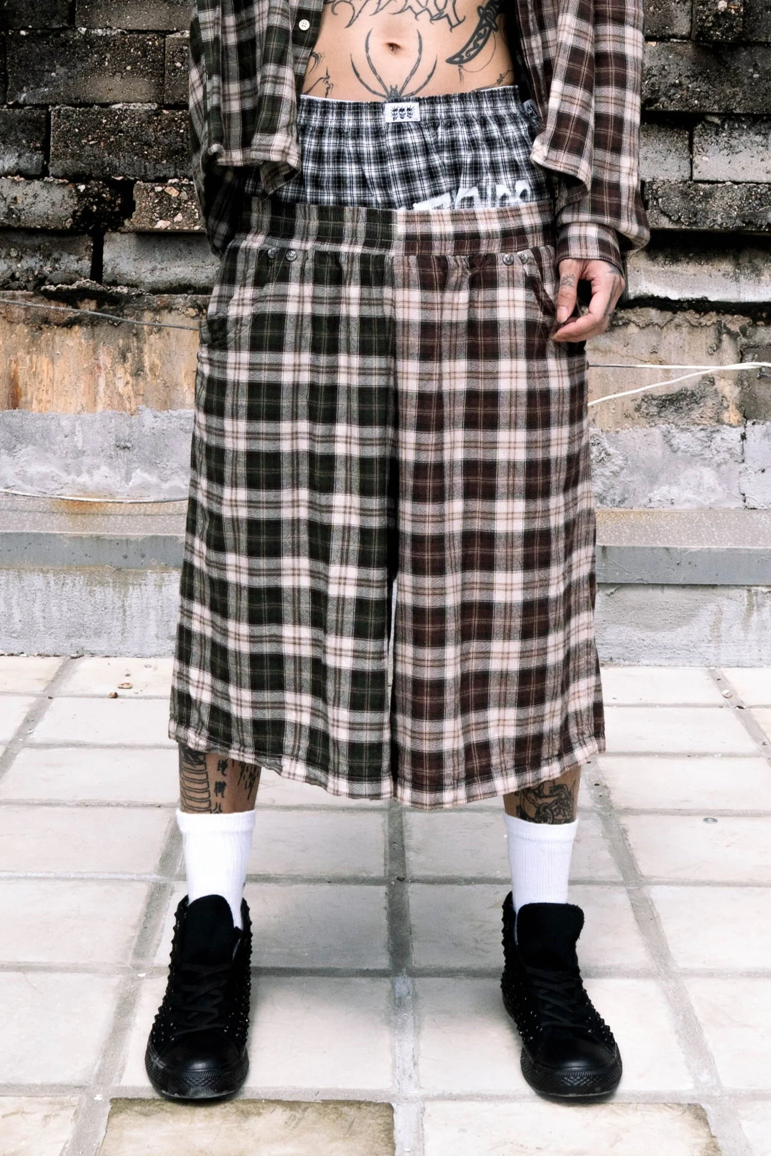 Junoa Printed Plaid Shorts in Red & Green - Image 6