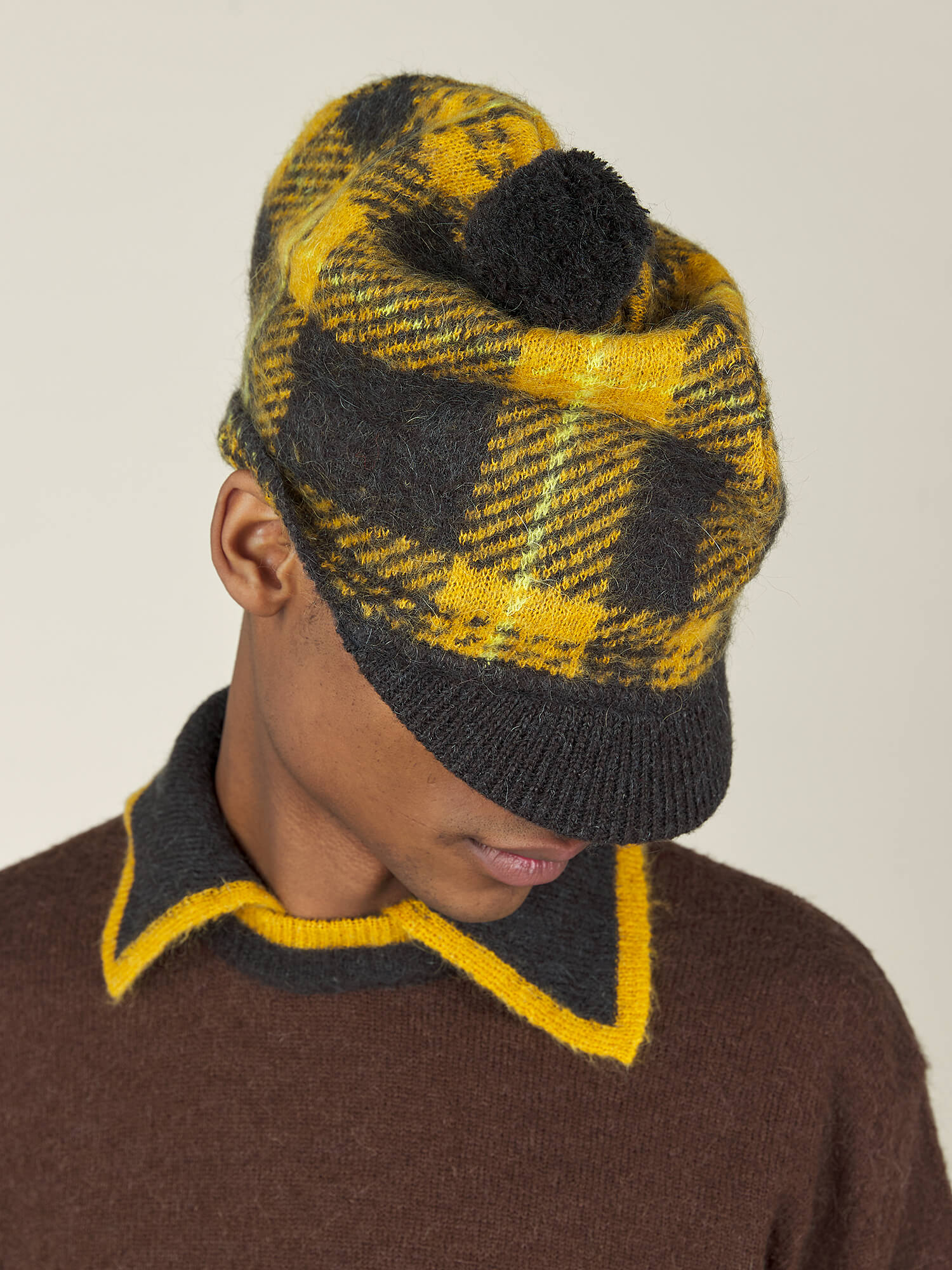 KNITTED TARTAN TAM - ANNIVERSARY GOLD - Image 5