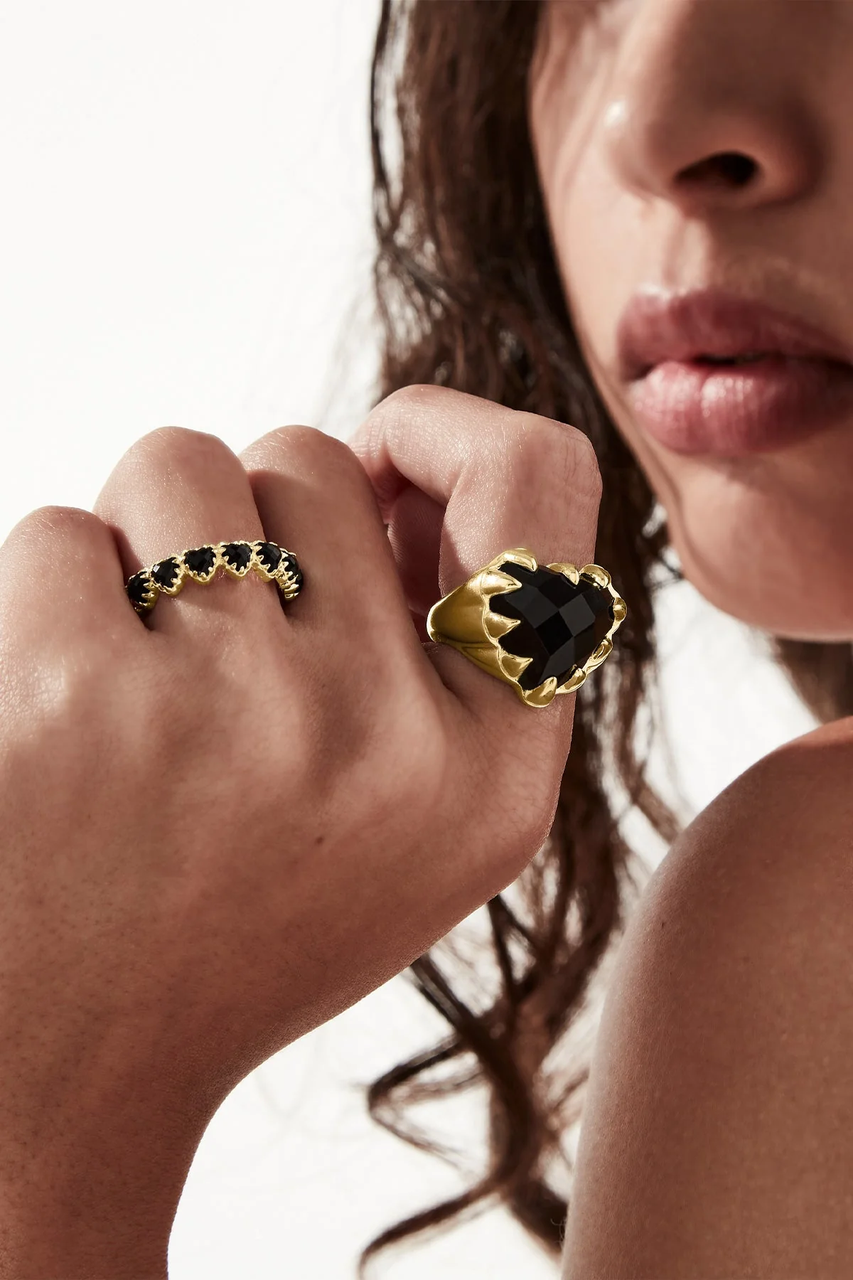 LOVE CLAW ETERNITY RING - GOLD PLATED - Image 5