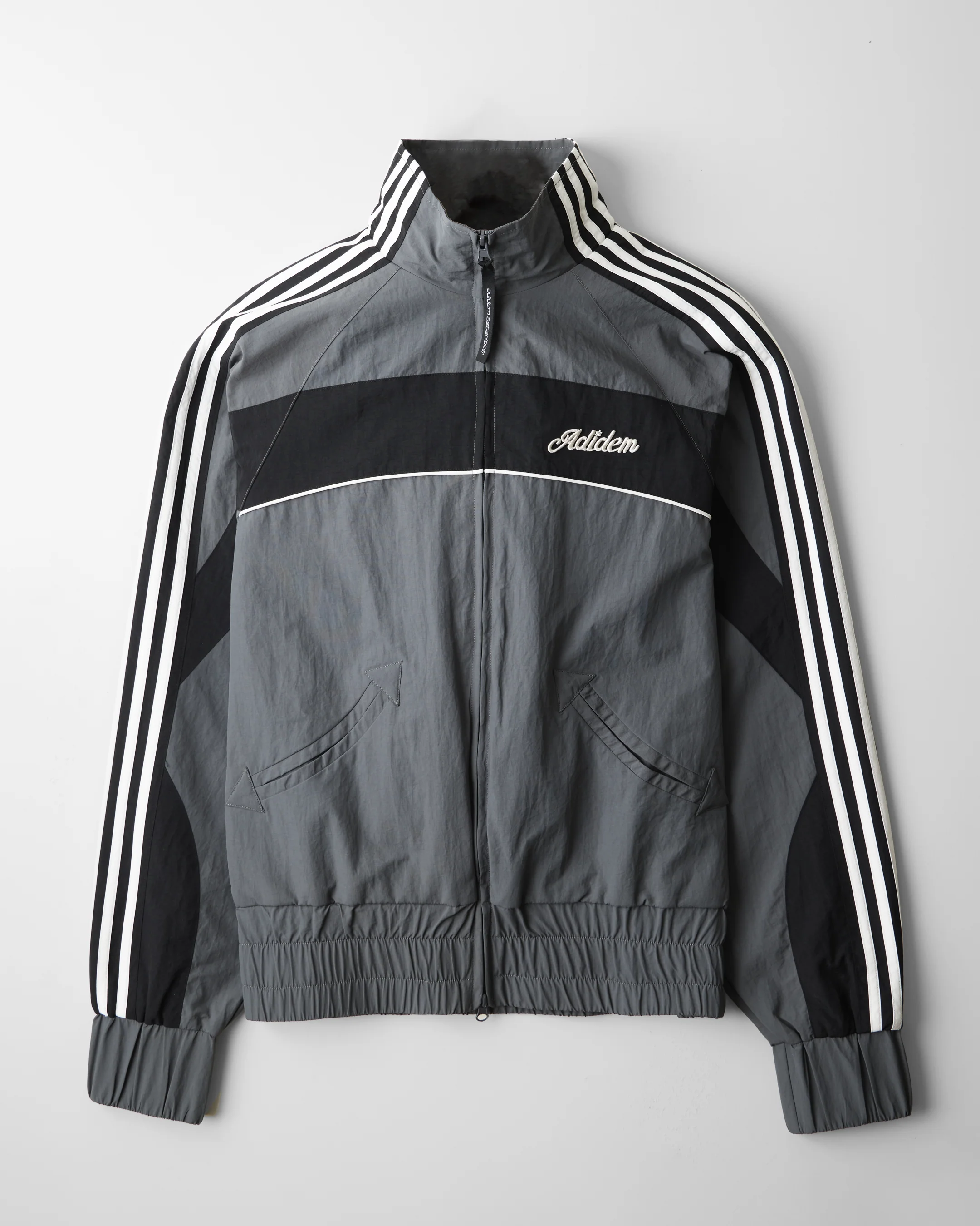 Nylon Jumper Jacket - Image 14