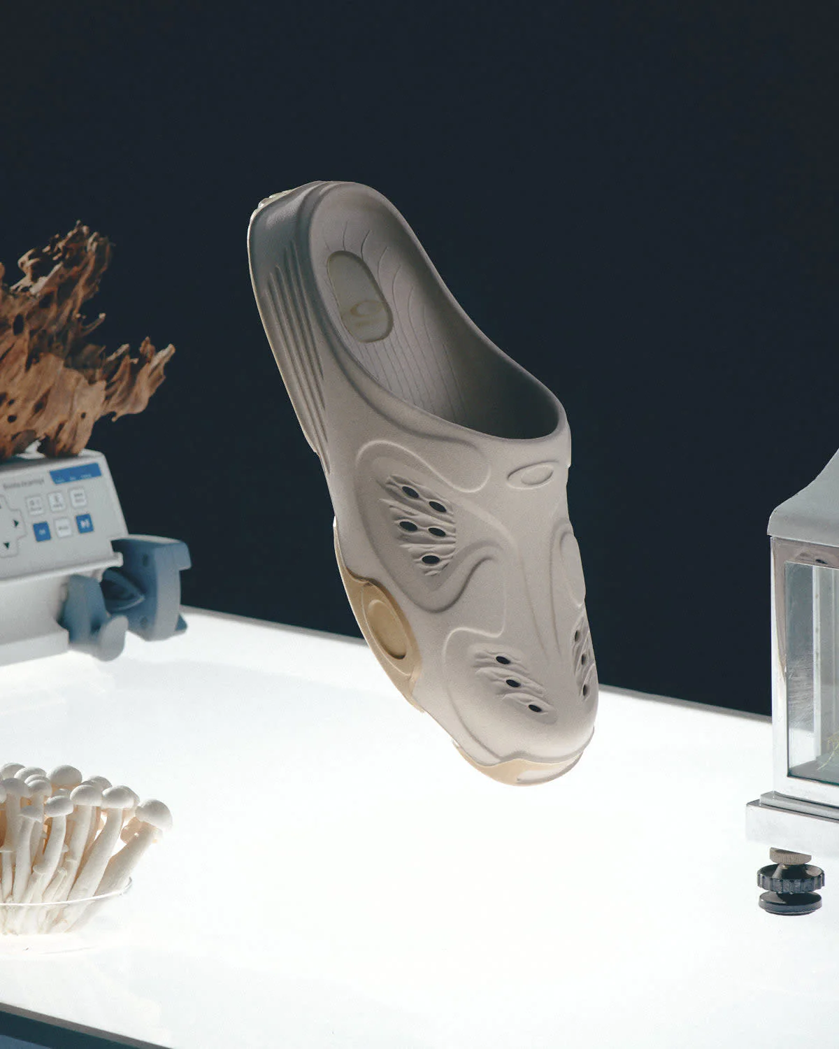 Oakley Factory Team Paguro Slide - Hummus - Image 6