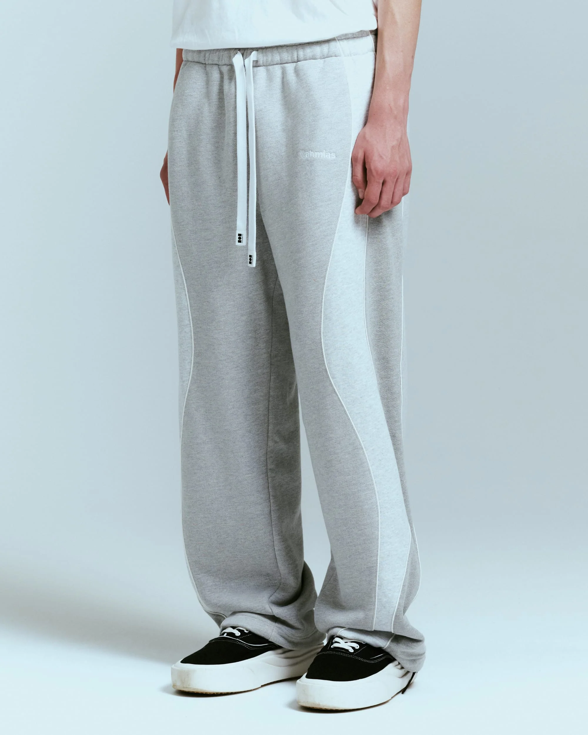 OLLIE SWEATPANTS IN GREY - Image 4