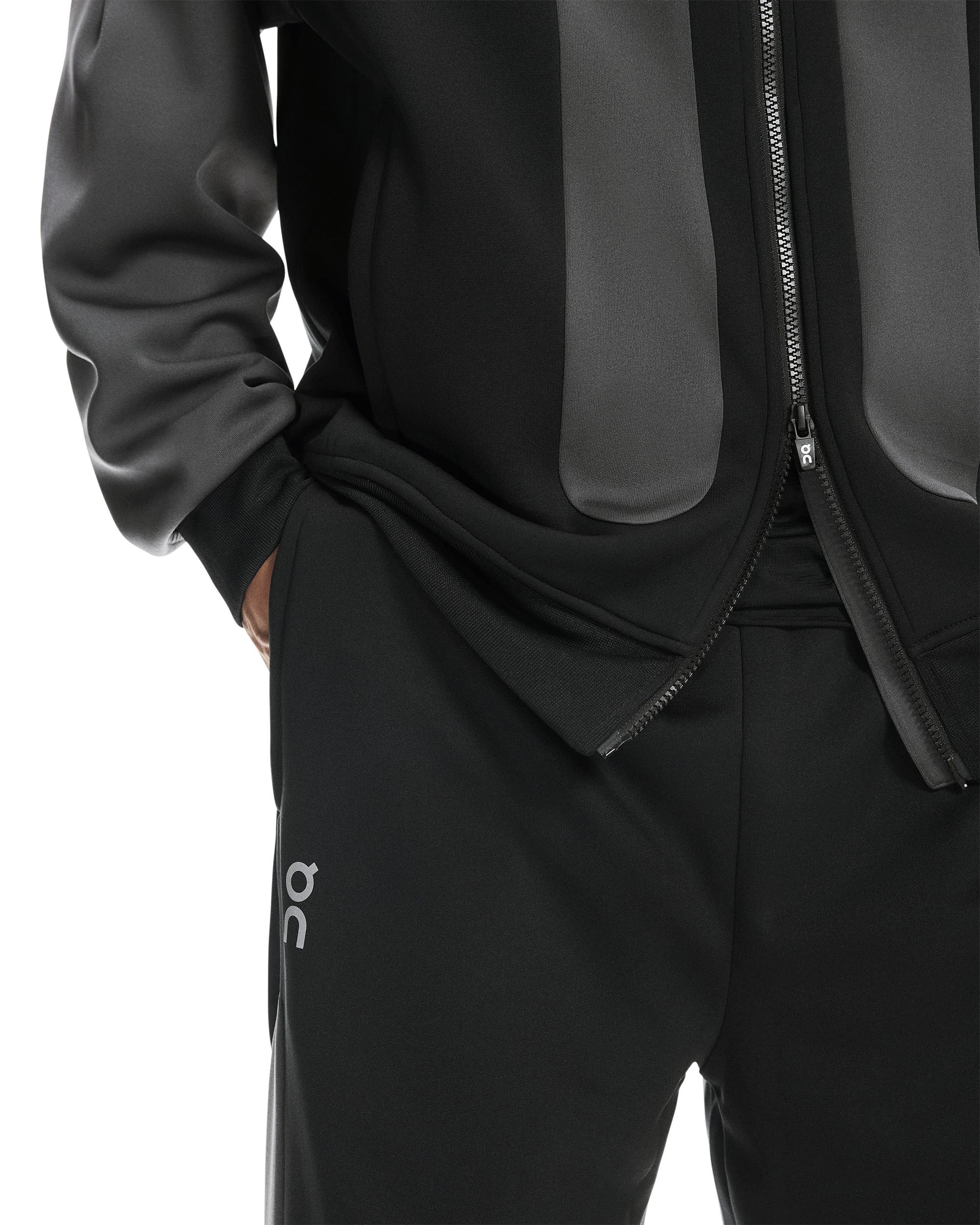ON RUNNING TRACK JACKET IKON BLACK - Image 8