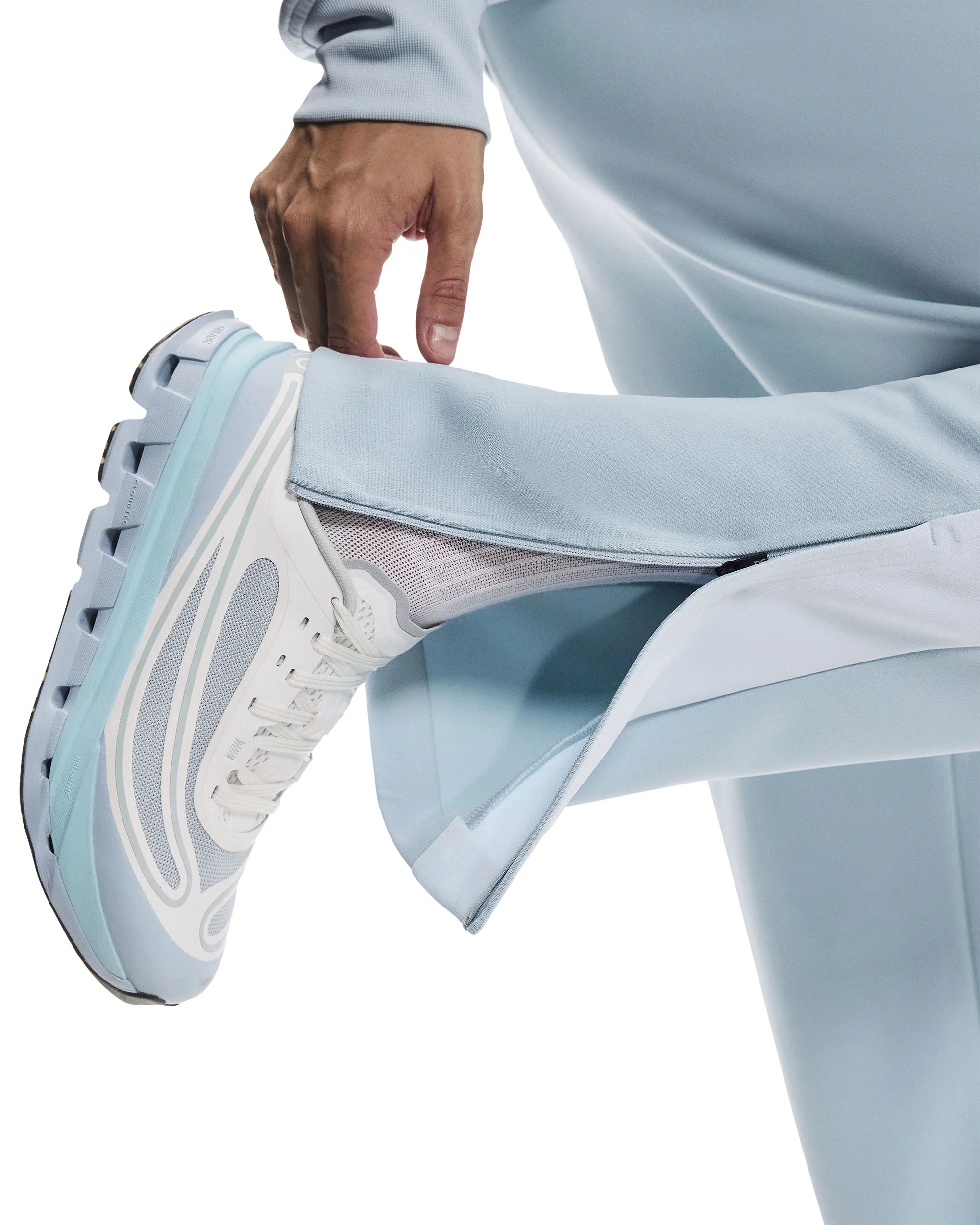 ON RUNNING TRACK PANTS IKON CHAMBRAY - Image 6