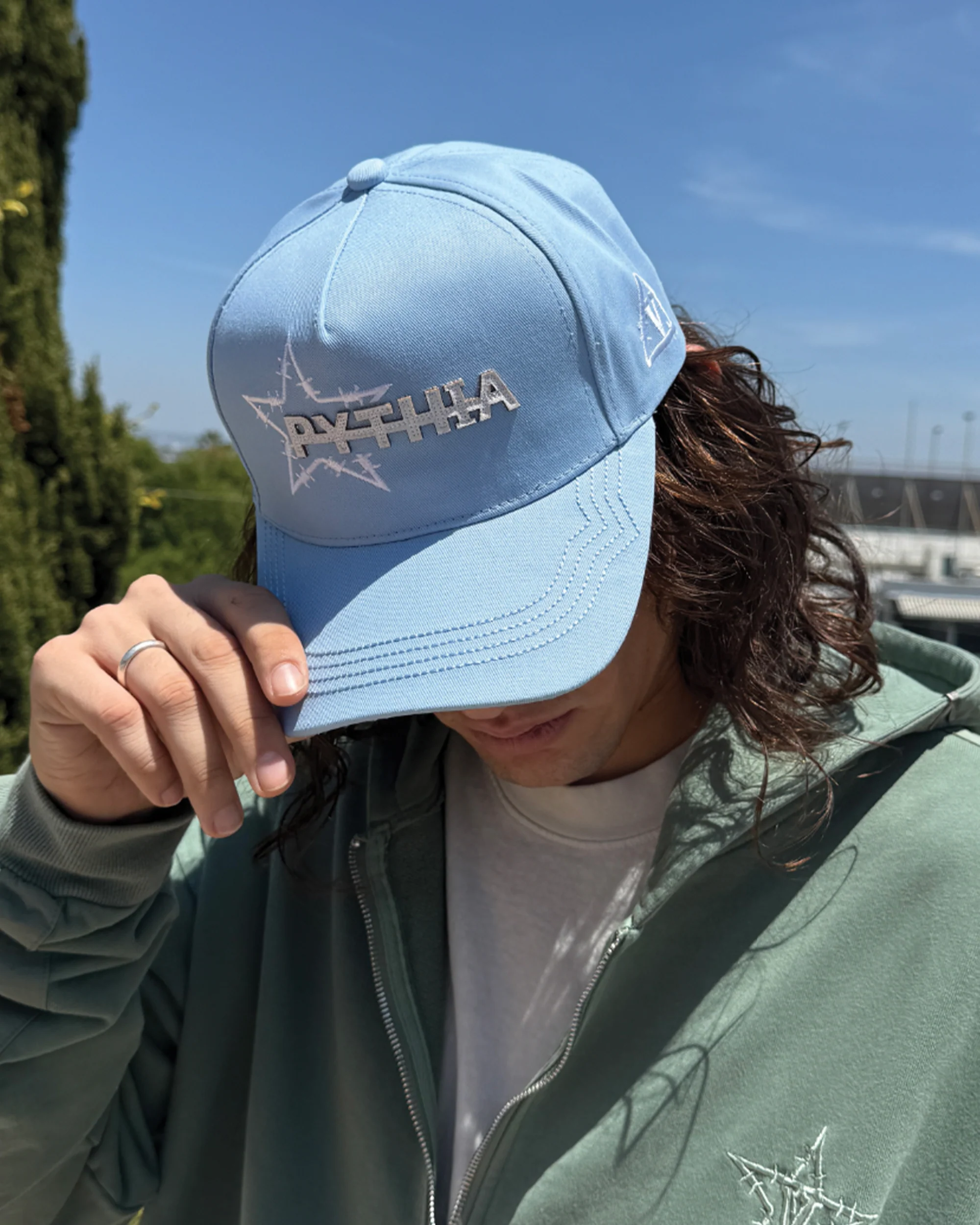 PYTHIA x VARIENT HAT - BABY BLUE - Image 2
