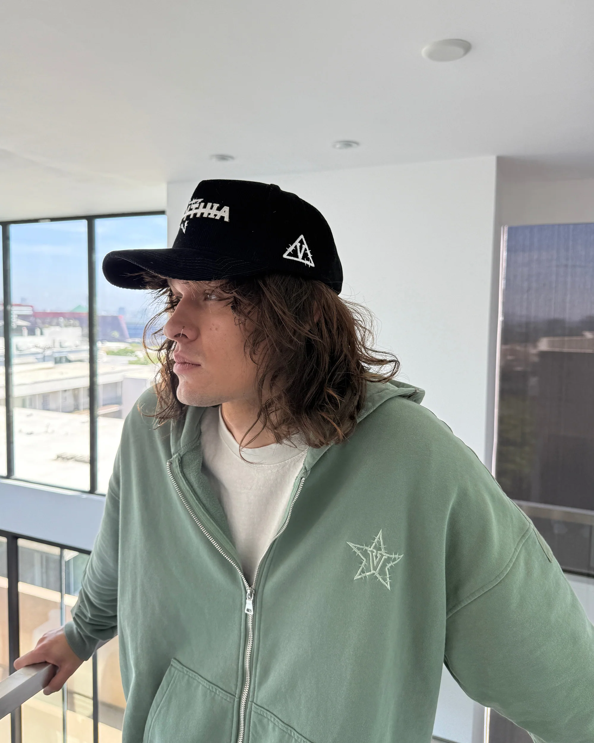 PYTHIA x VARIENT HAT - BLACK CORDUROY - Image 3