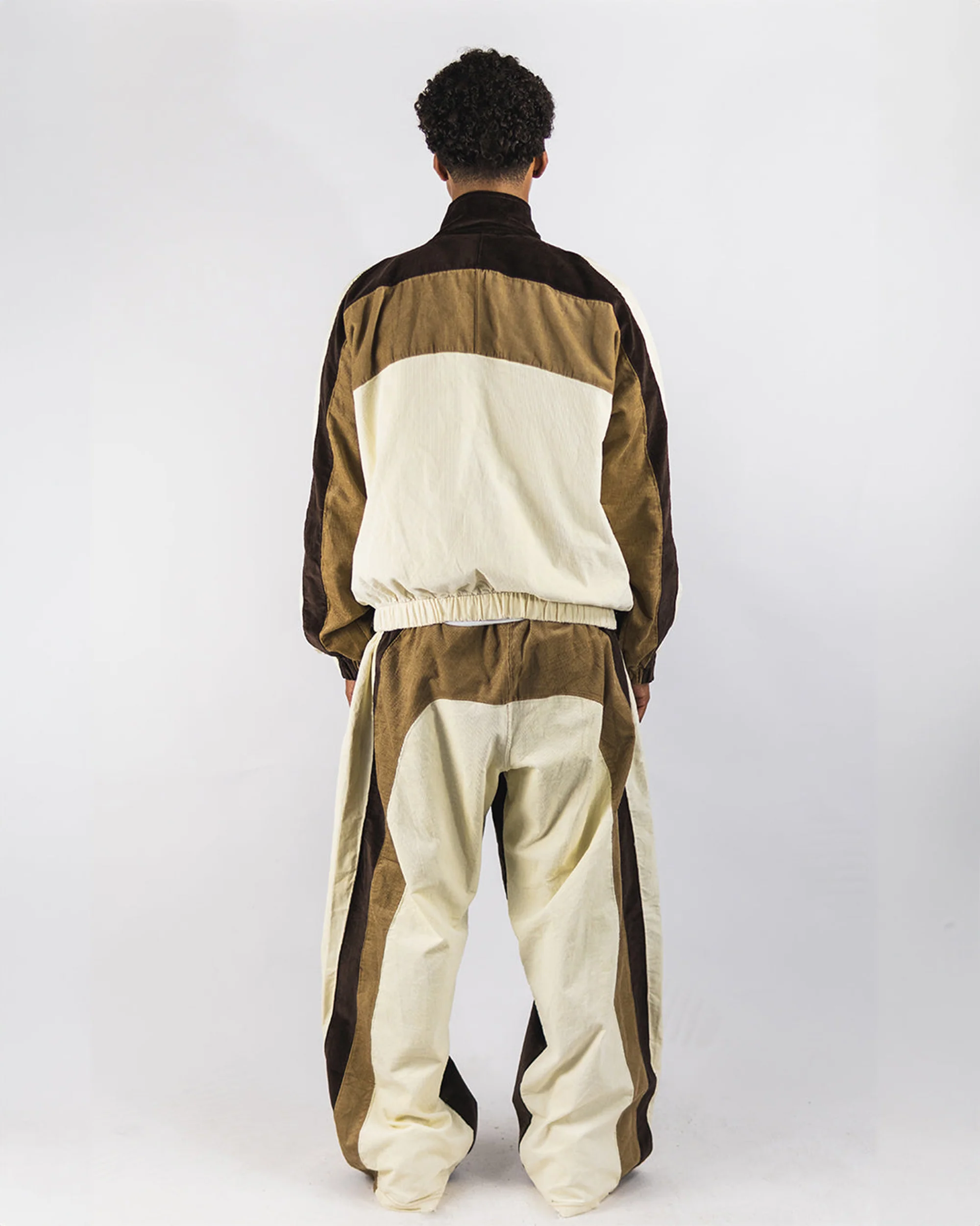 "RADIANT AURA" WIDE LEG SWEATS (CARAMEL MOCHA) - Image 4