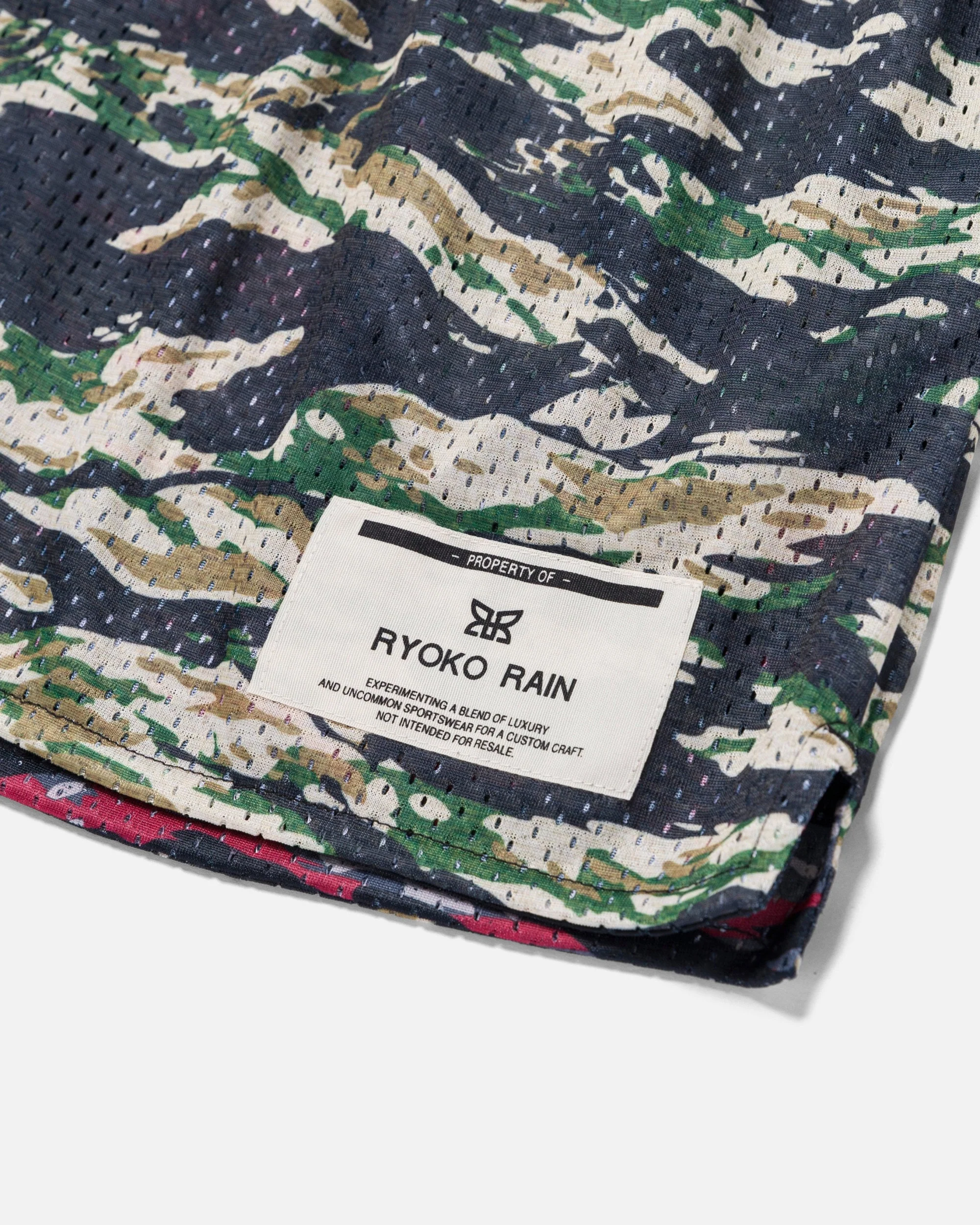 REVERSIBLE CAMO SHORTS - TIGER - Image 2