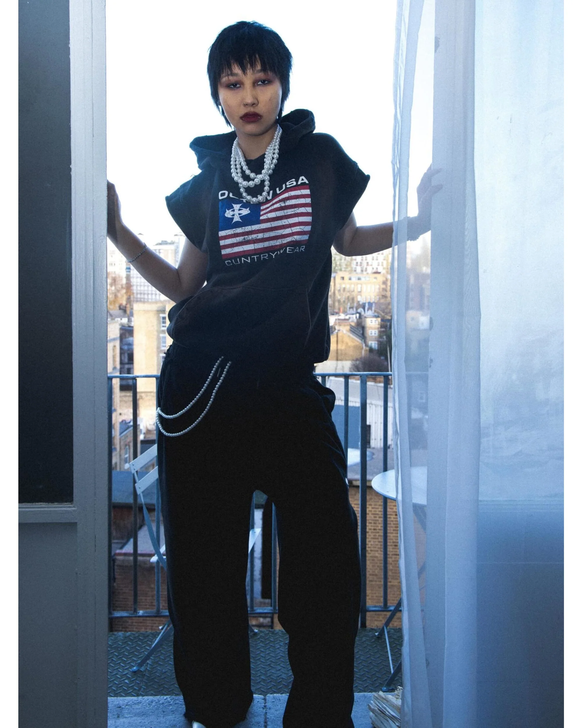 SLEEVELESS CUNTRYWEAR HOODIE - Image 3