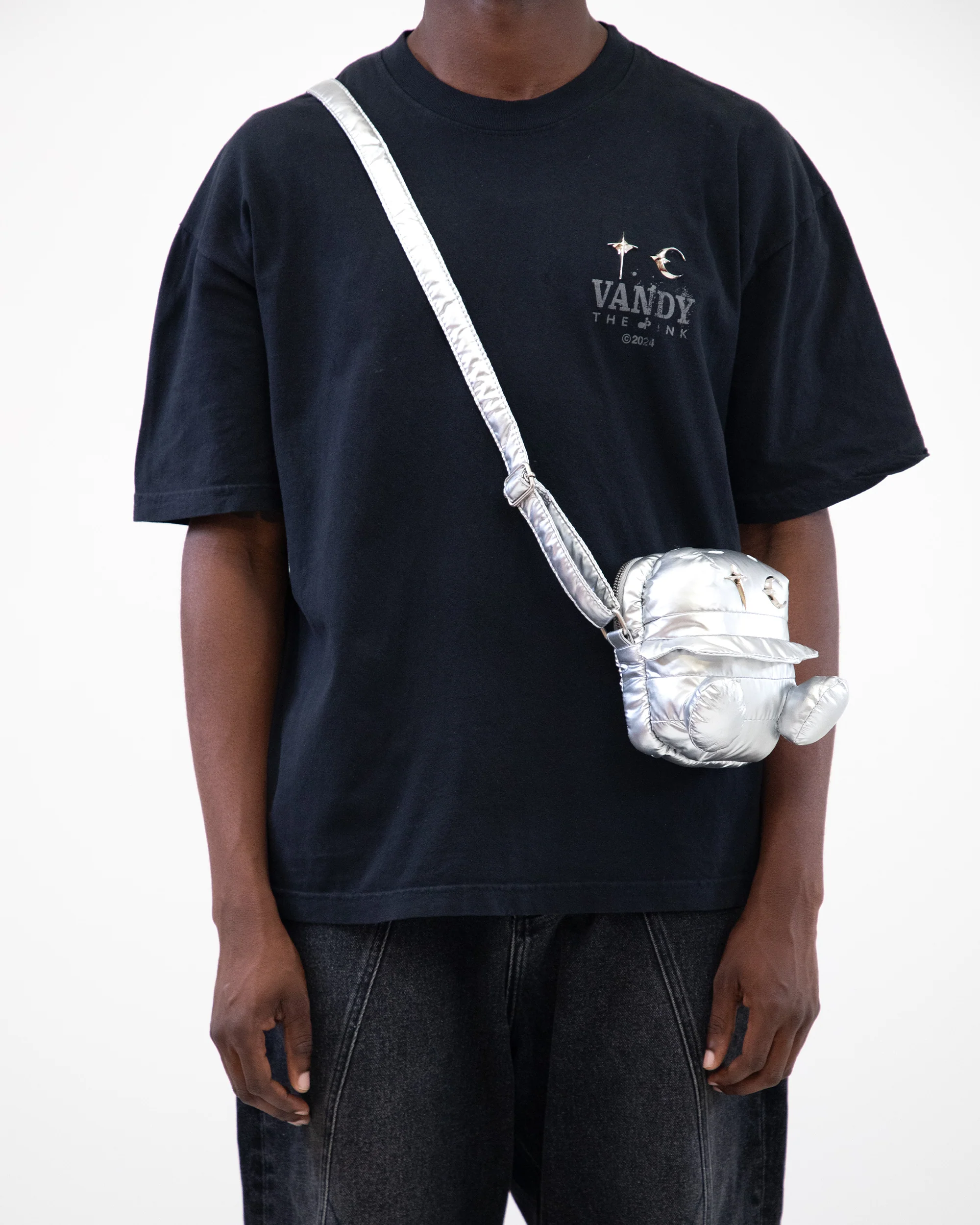 THUG CLUB x VANDYTHEPINK Burger Bag - Silver - Image 7