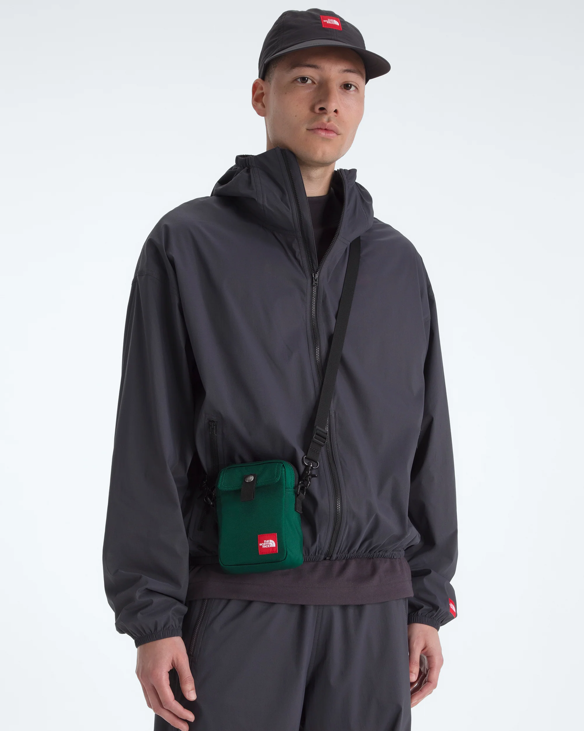 TNF M RED BOX SMALL CARRY BAG GREEN - Image 2