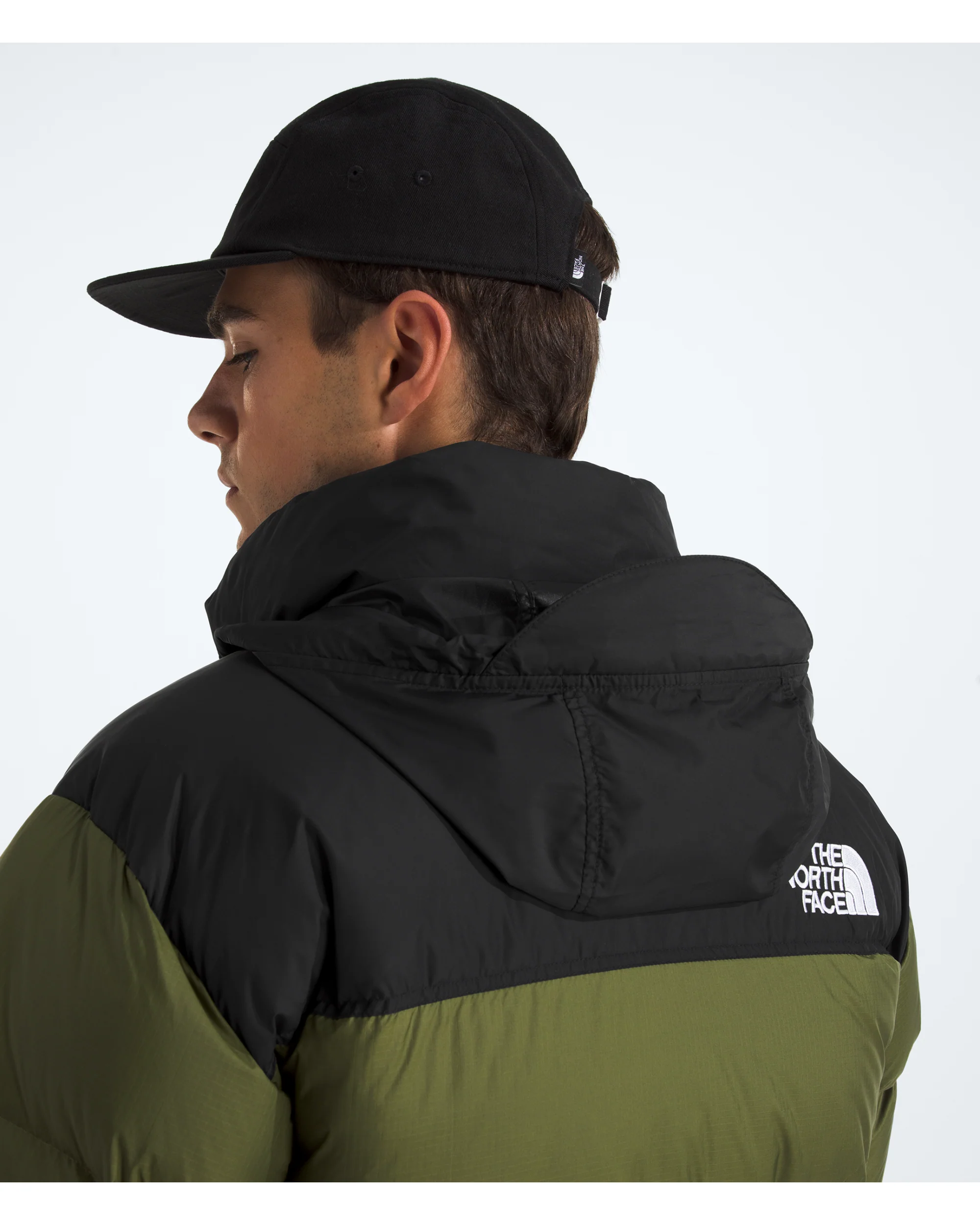 TNF MEN'S 1996 RETRO NUPTSE JACKET - WOODLAND GREEN/BLACK - Image 8