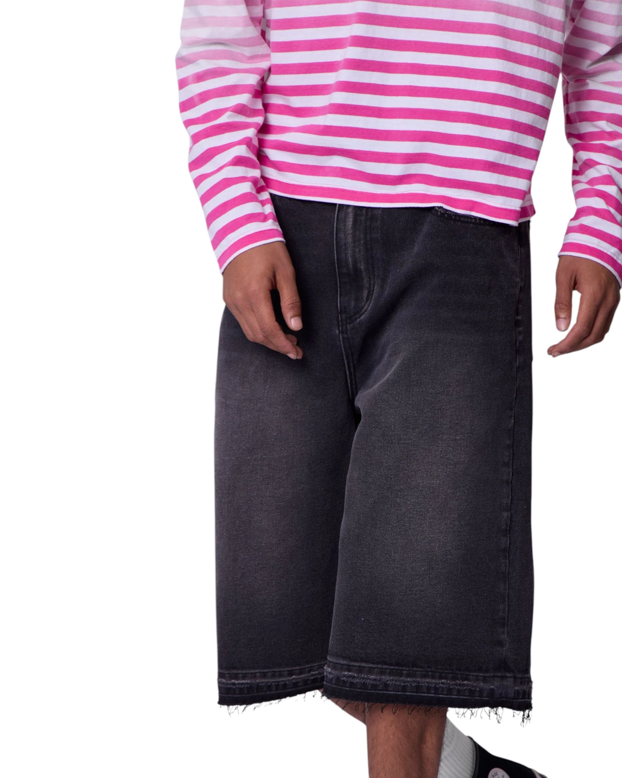 Ultra Baggy Raw Hem Denim Shorts - Washed Black - Image 7