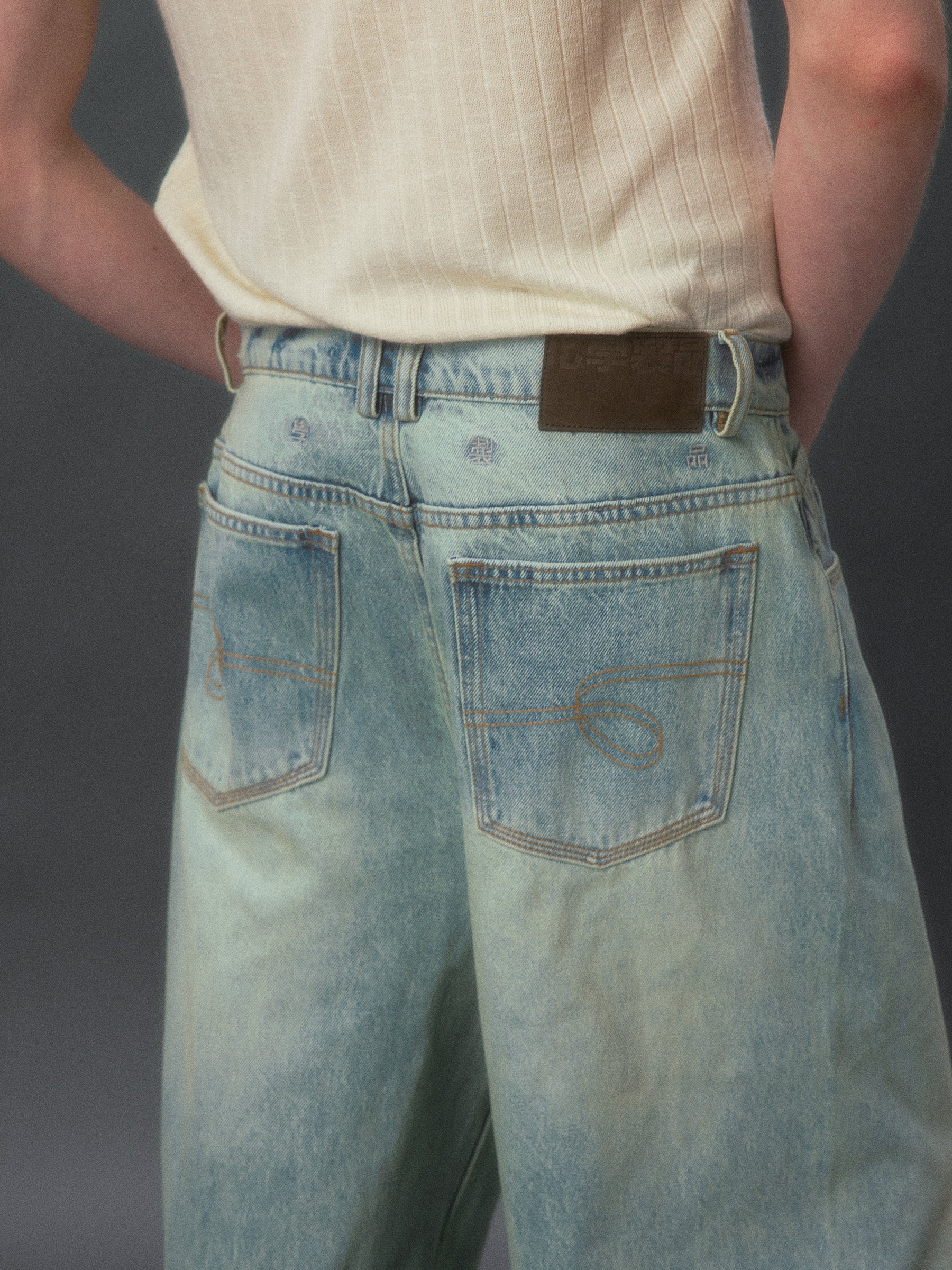 Ultra-Baggy Wide-Leg Jeans - Image 6