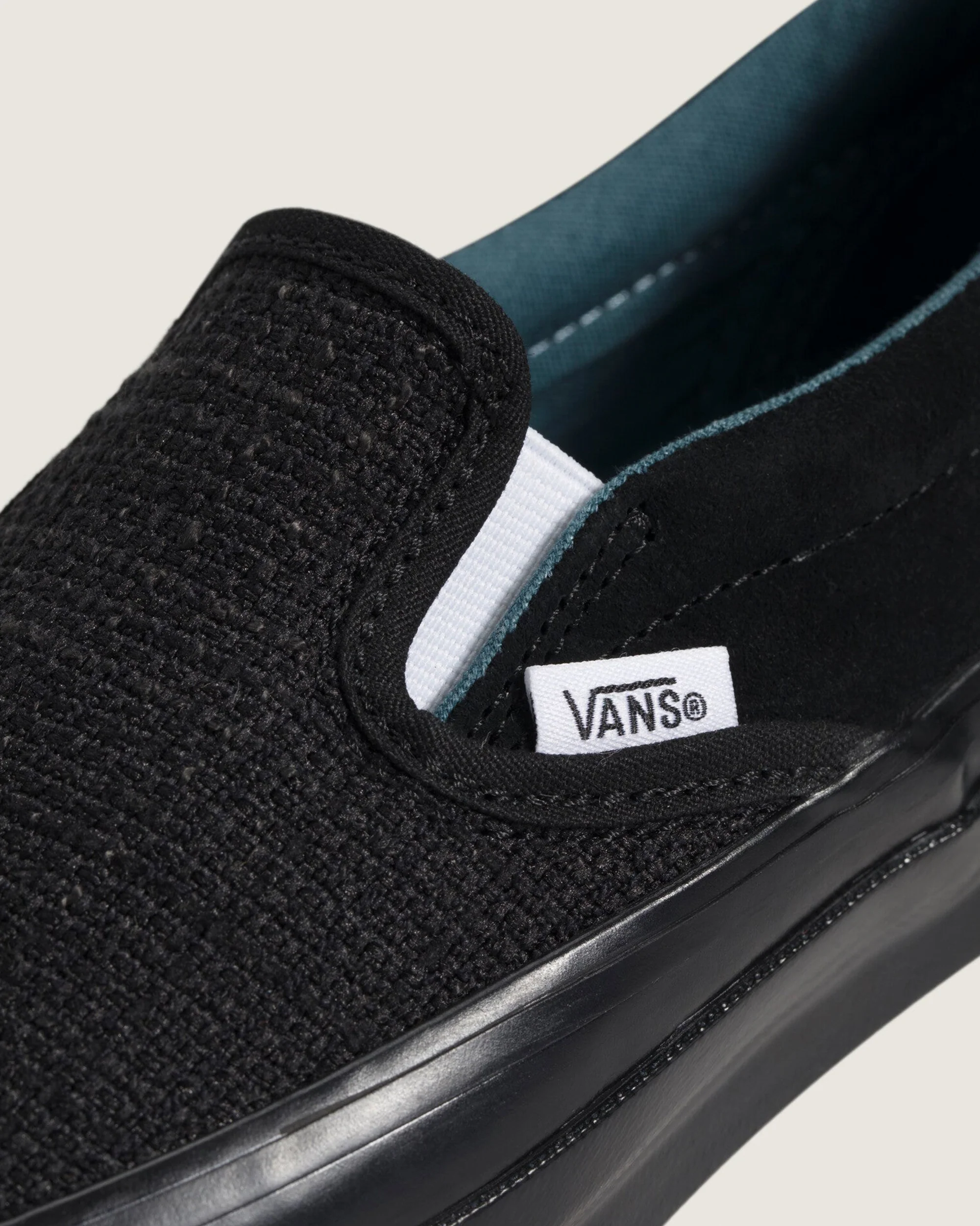 VANS FU LX CLASSIC SLIP-ON 98-BLACK - Image 2