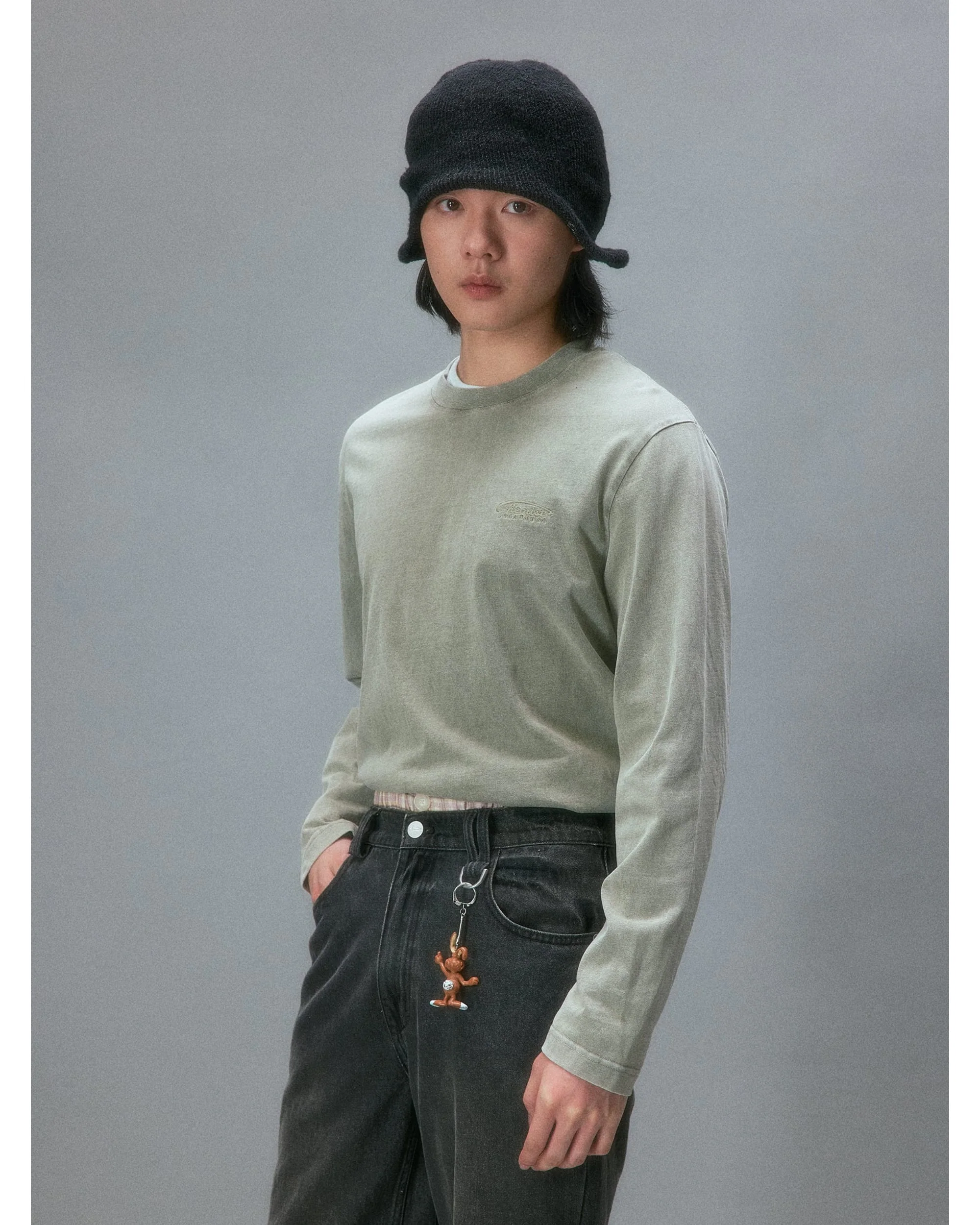 Vintage Basic Long-Sleeve T-Shirt - Image 5
