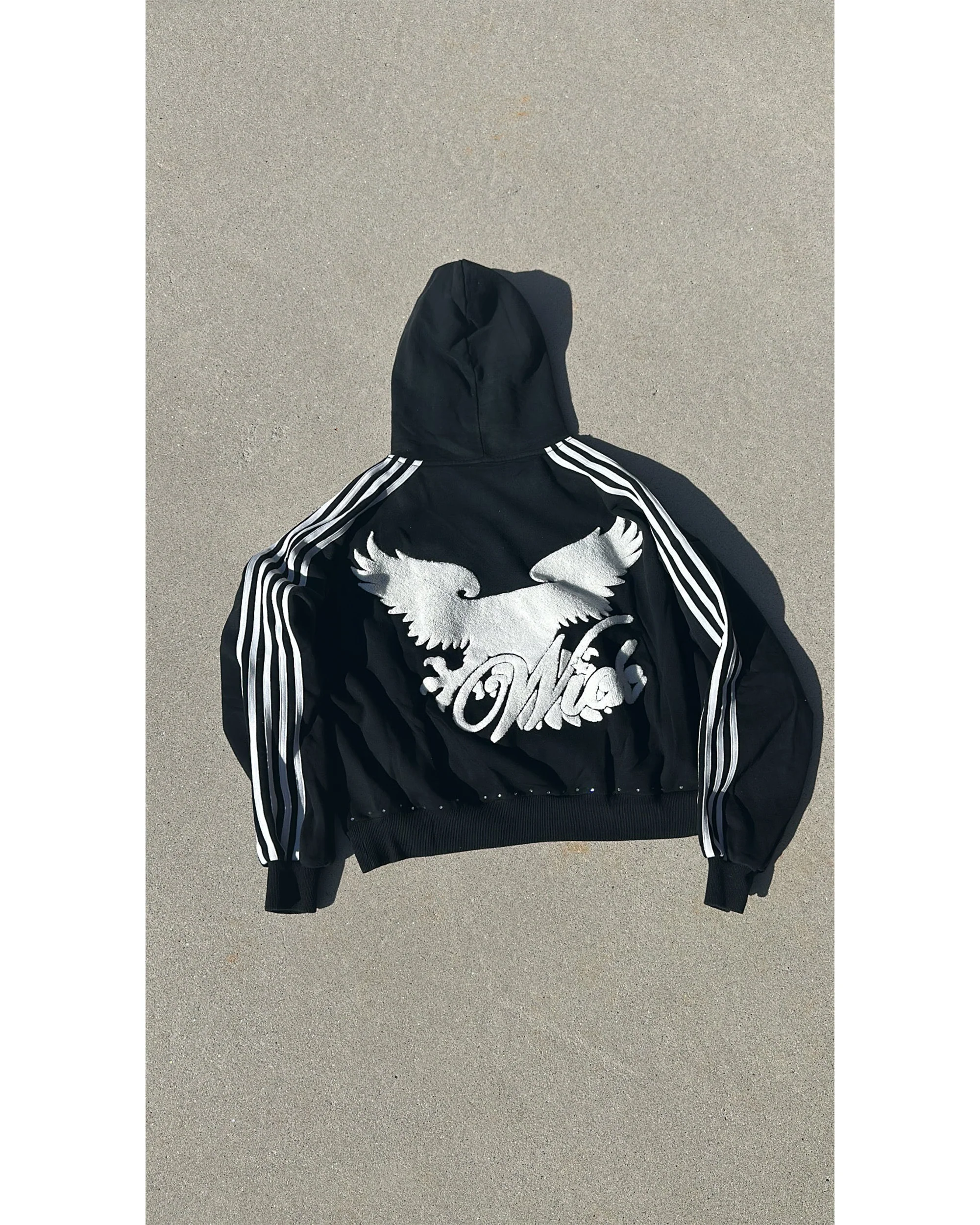 WICK EAGLE HOODIE (BLACK) - Image 3