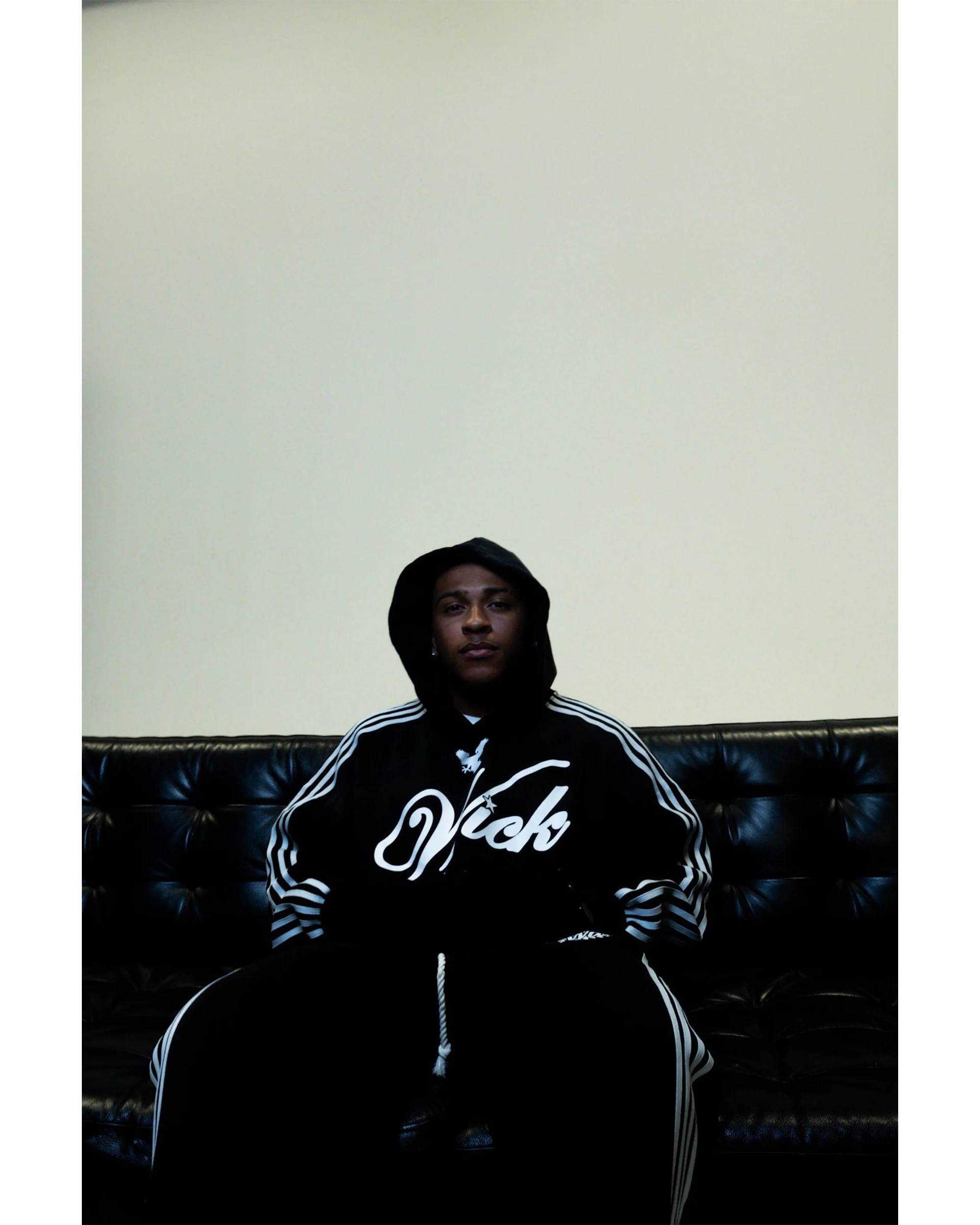 WICK EAGLE HOODIE (BLACK) - Image 5