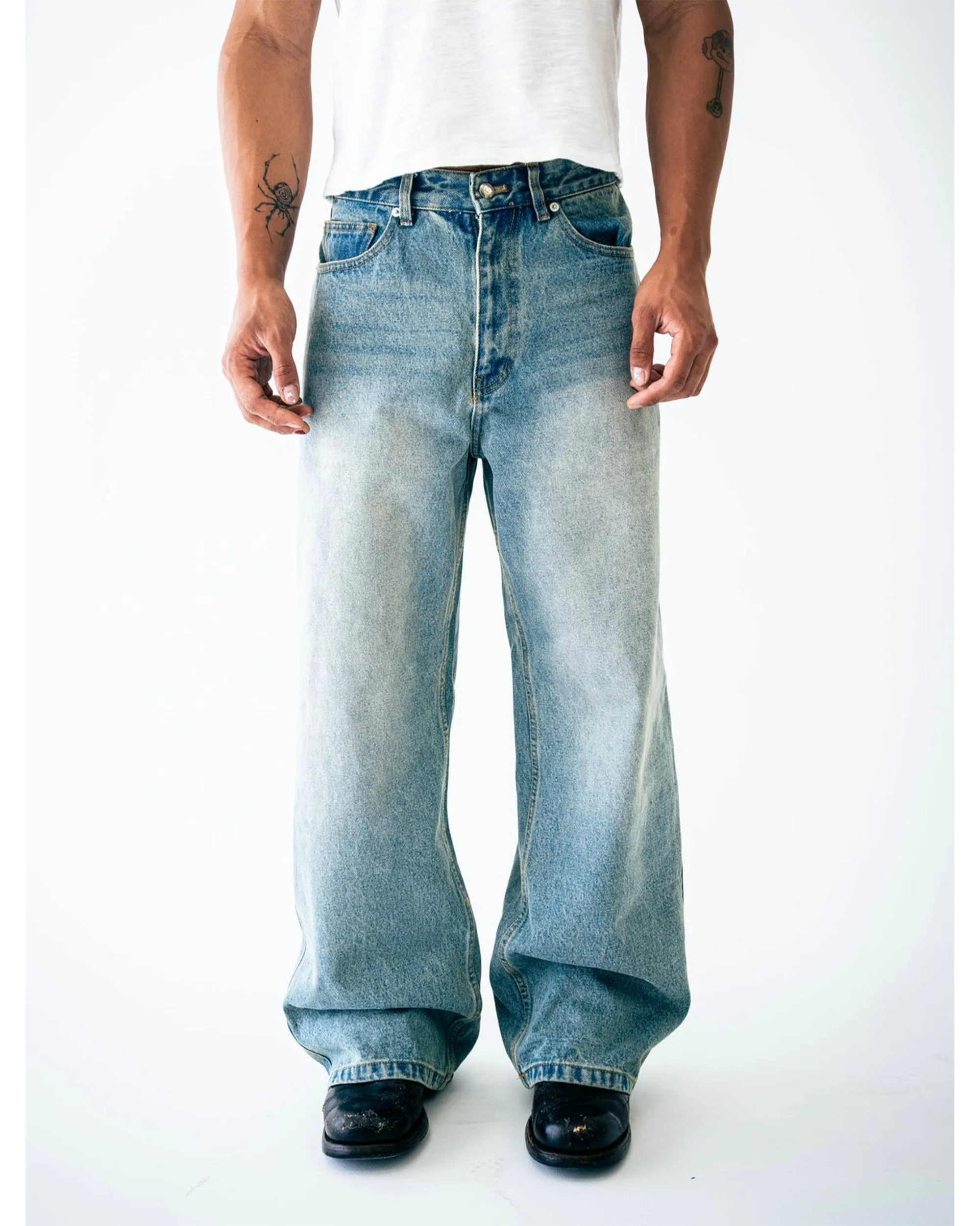 Wide Leg Denim - Light Wash - Image 2